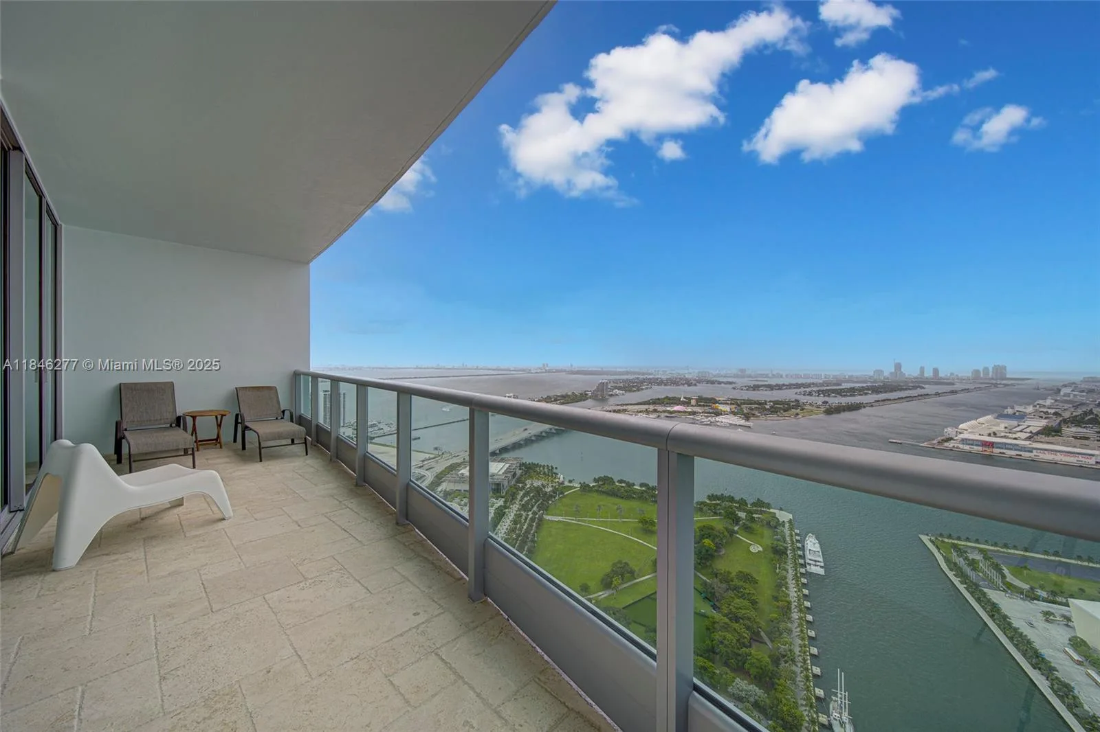 900 Biscayne Blvd # 5203, Miami, FL 33132 photo 2