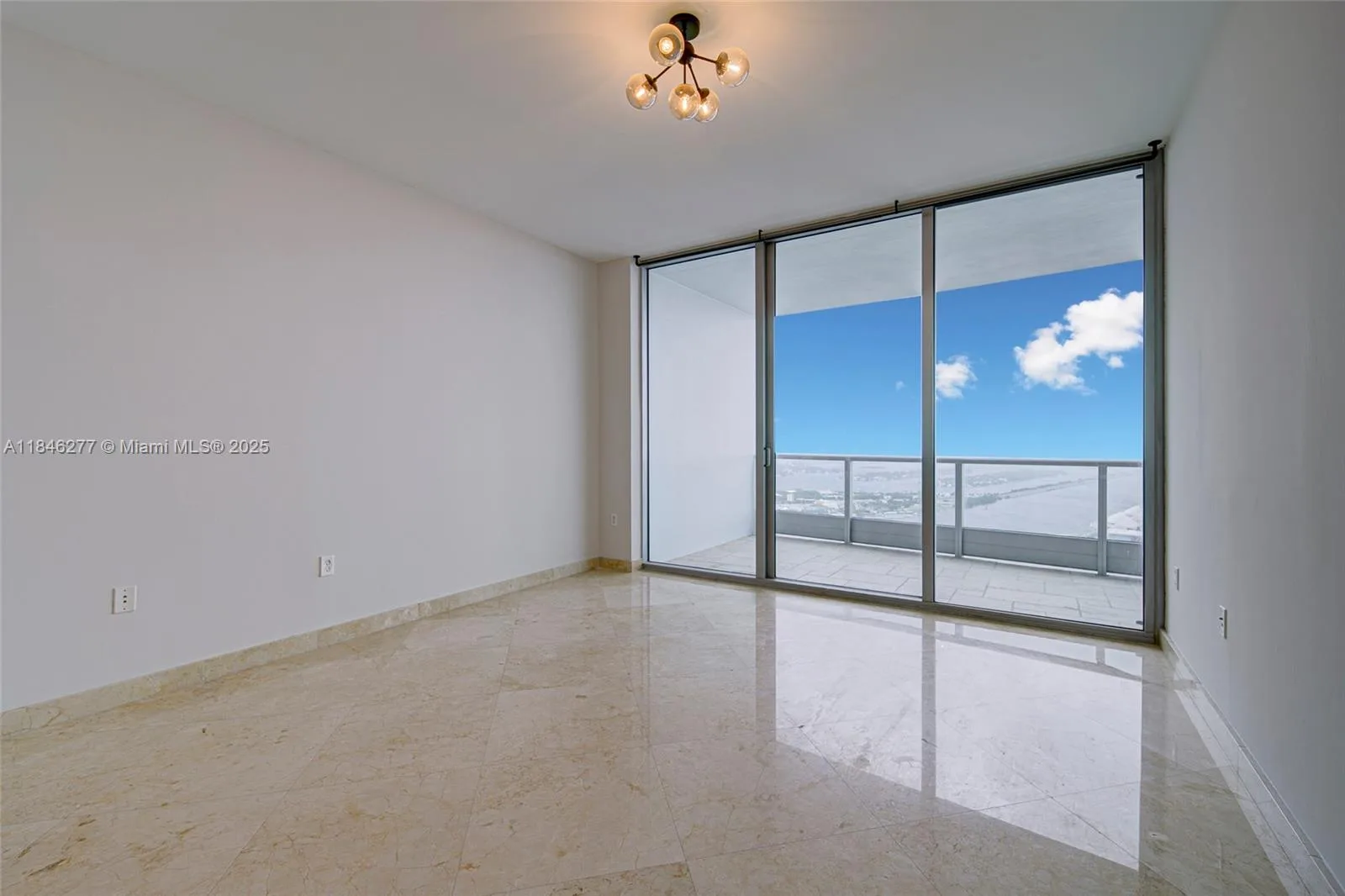 900 Biscayne Blvd # 5203, Miami, FL 33132 photo 7