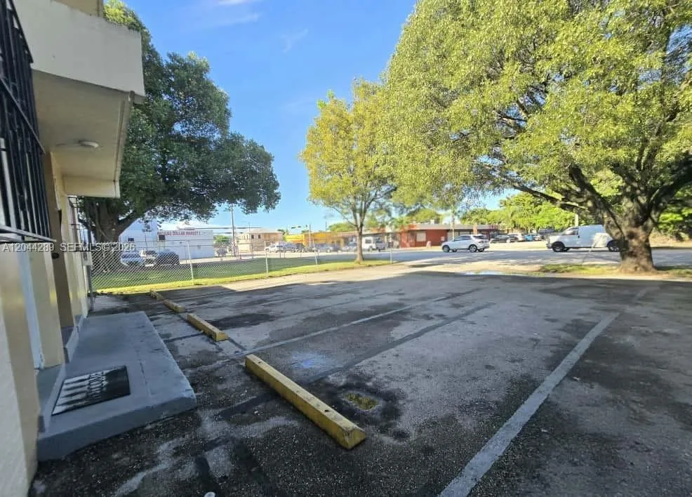 2835 NW 22nd Ave, Miami, FL 33142 photo 4