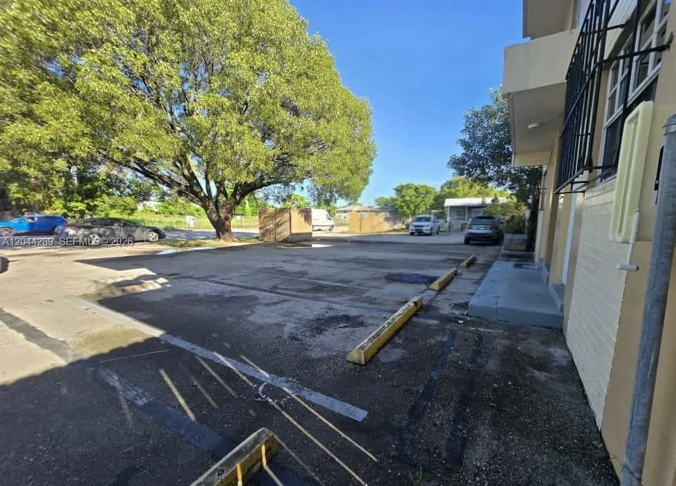 2835 NW 22nd Ave, Miami, FL 33142 photo 6