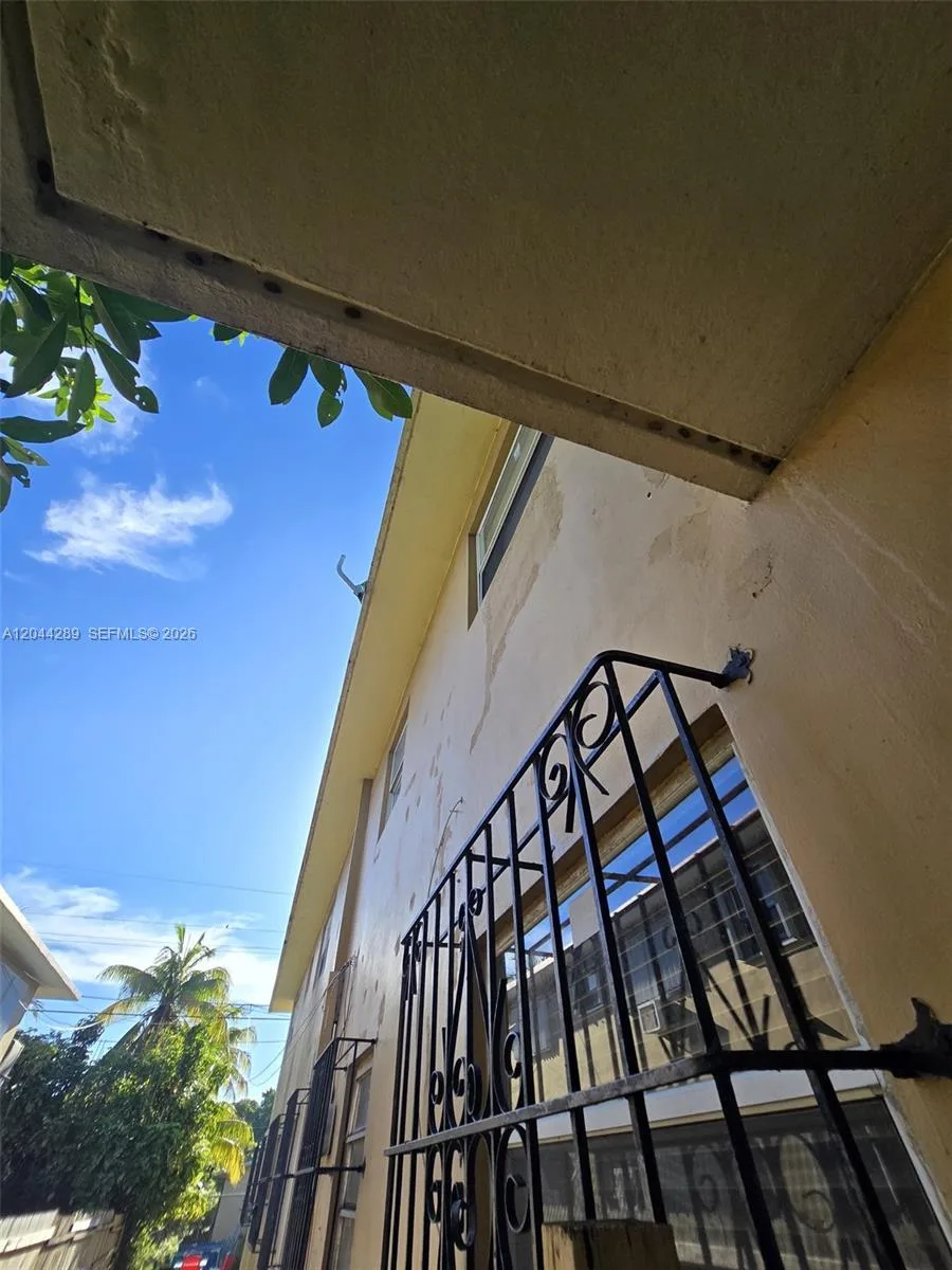2835 NW 22nd Ave, Miami, FL 33142 photo 7