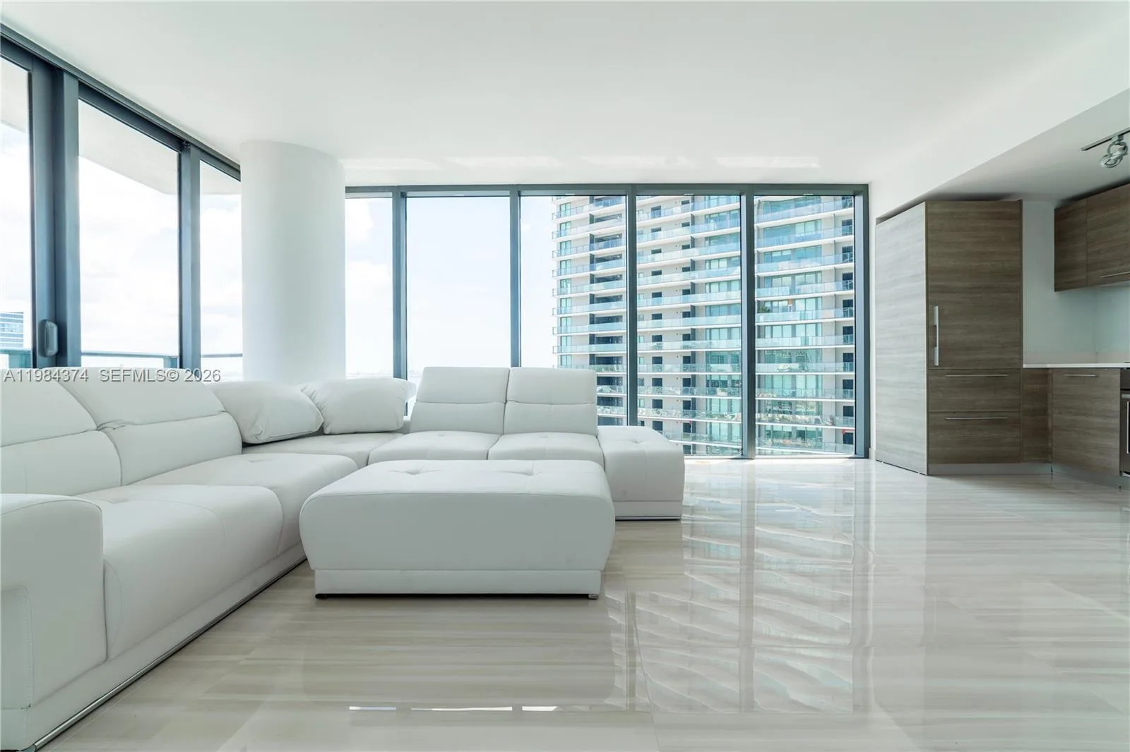 650 NE 32nd St # 2808, Miami, FL 33137 photo 5