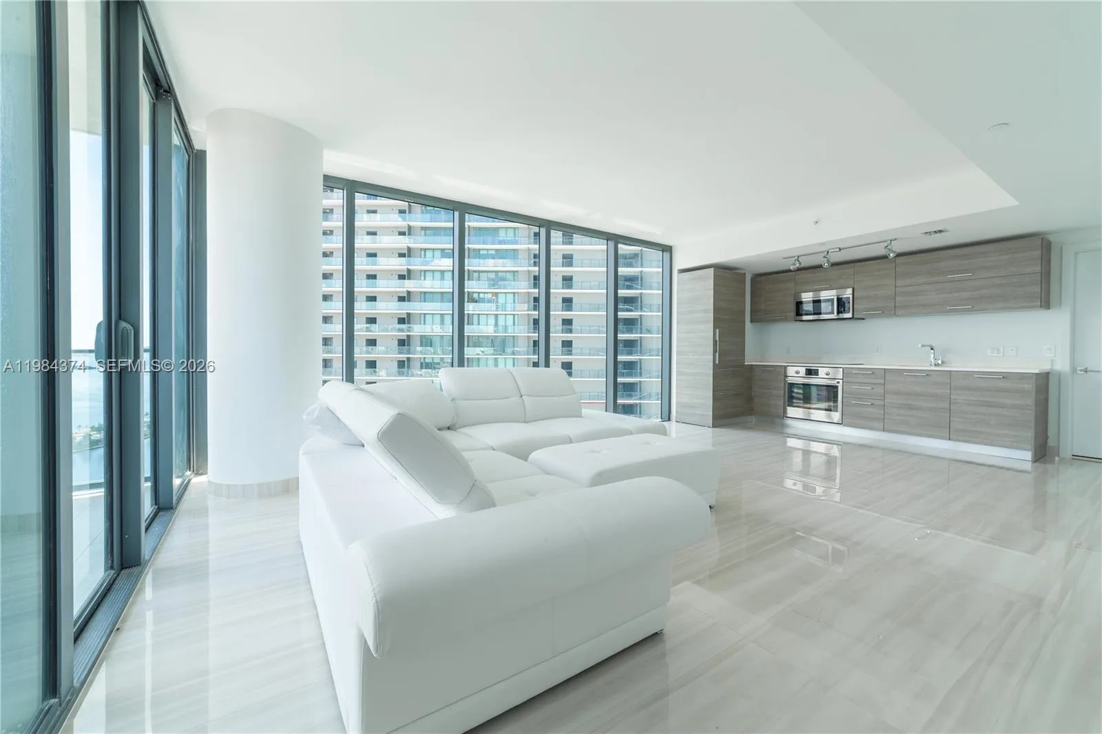 650 NE 32nd St # 2808, Miami, FL 33137 photo 7