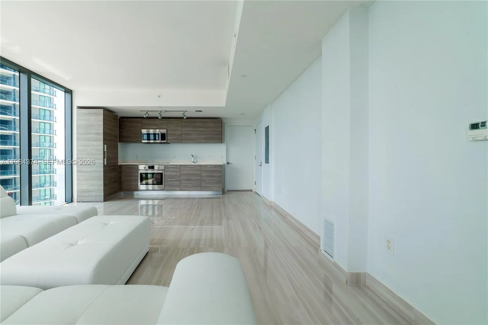 650 NE 32nd St # 2808, Miami, FL 33137 photo 9