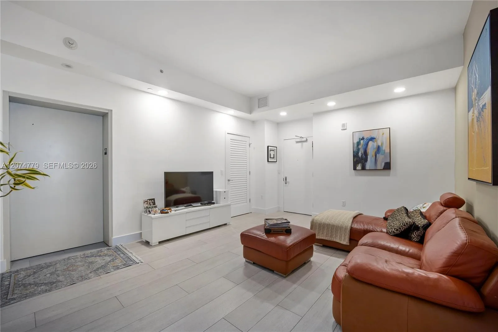 1010 Brickell Ave # 4701, Miami, FL 33131 photo 11