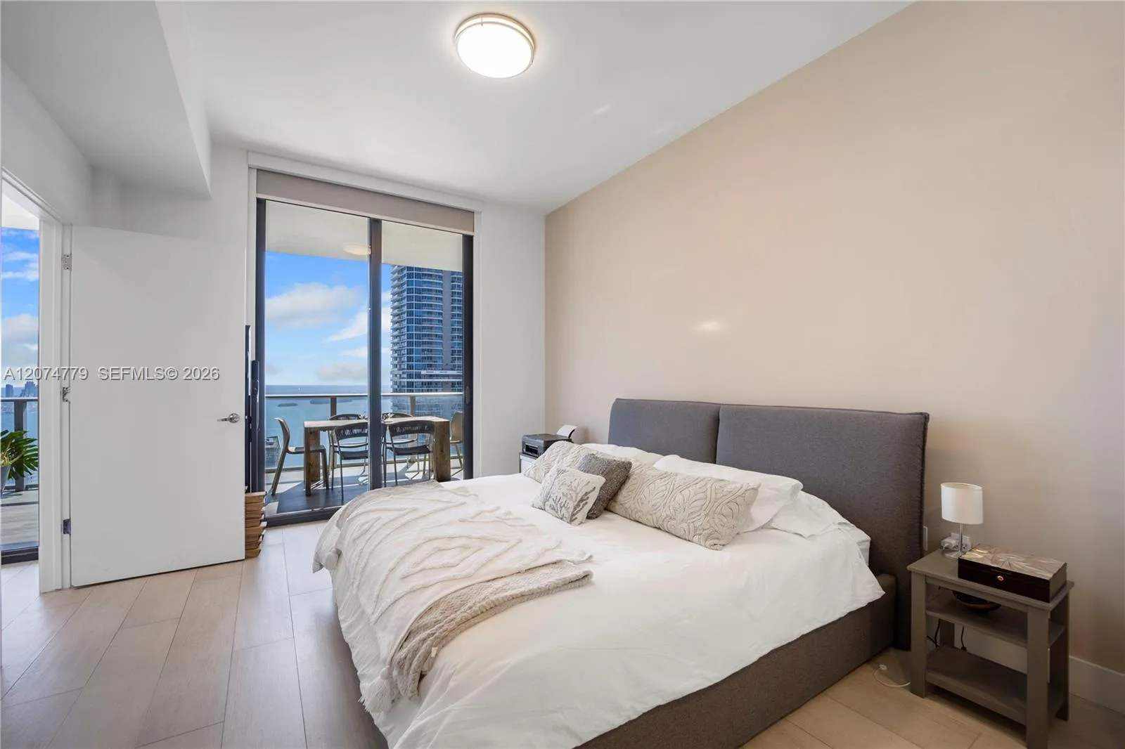 1010 Brickell Ave # 4701, Miami, FL 33131 photo 13
