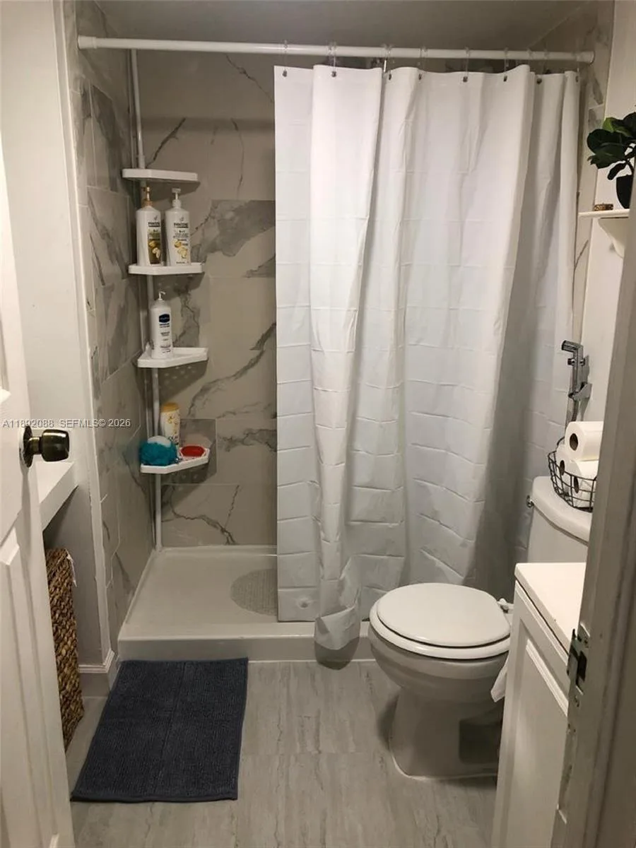 4675 W 18th Ct # 1011, Hialeah, FL 33012 photo 10