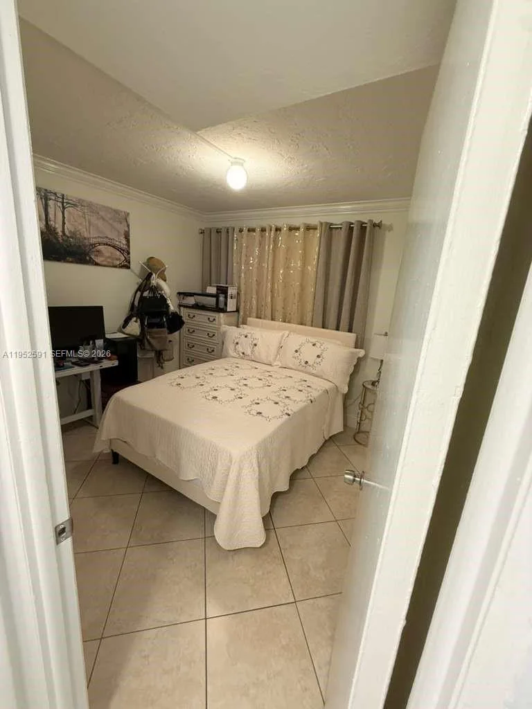5501 NW 7th St # E207, Miami, FL 33126 photo 5