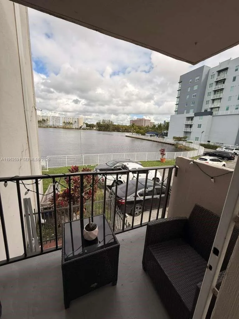 5501 NW 7th St # E207, Miami, FL 33126 photo 9