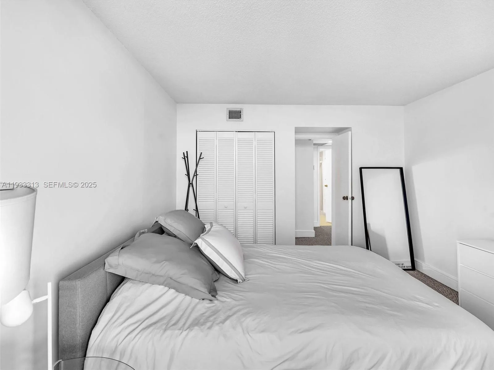 100 Bayview Dr # 1025, Sunny Isles Beach, FL 33160 photo 10