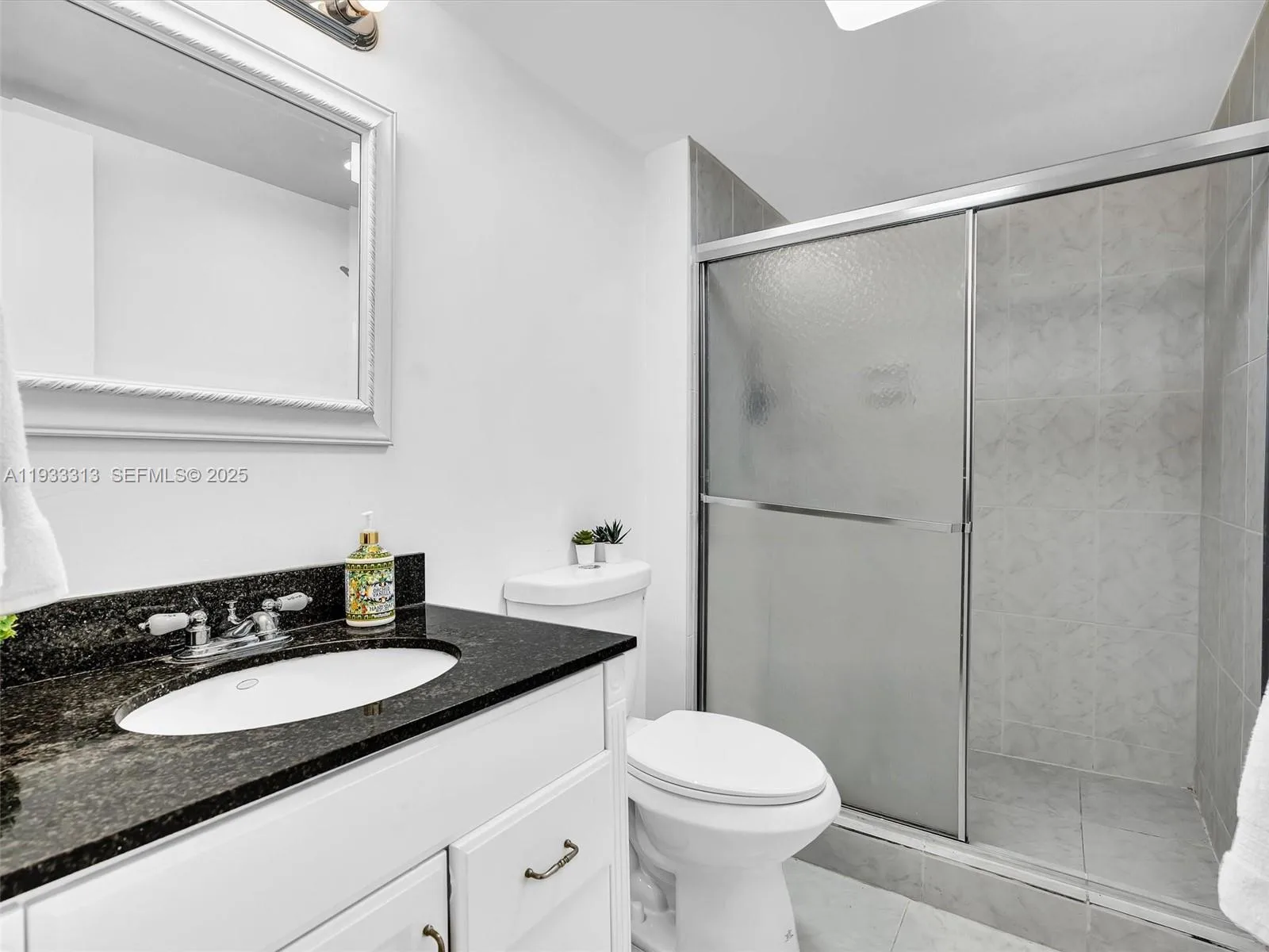 100 Bayview Dr # 1025, Sunny Isles Beach, FL 33160 photo 13