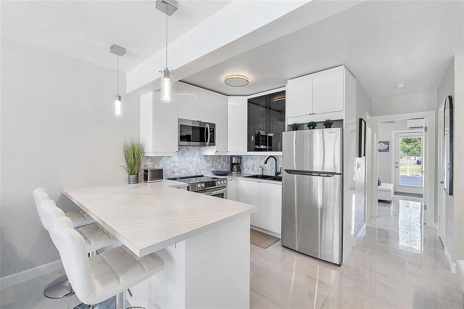 500 Layne Boulevard # 6, Hallandale Beach, FL 33009 photo 4