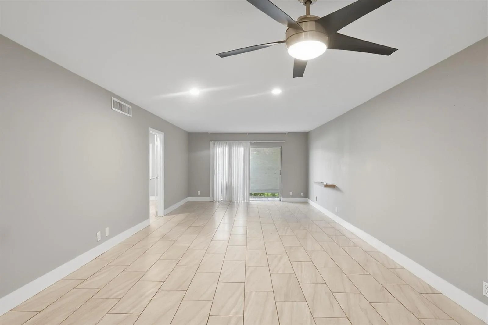 6301 N Falls Circle Drive # 111, Lauderhill, FL 33319 photo 8