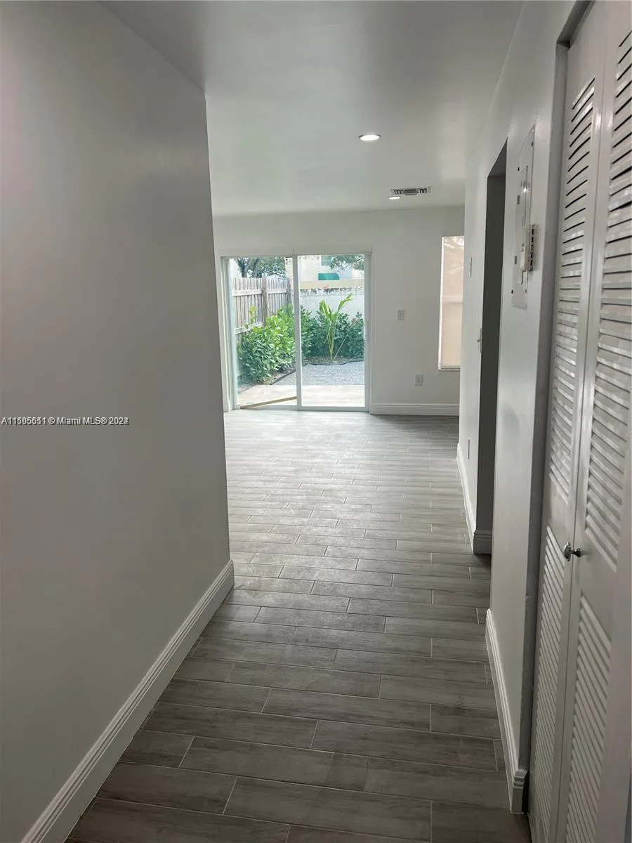 2050 SW 122nd Ave # 22, Miami, FL 33175 photo 2