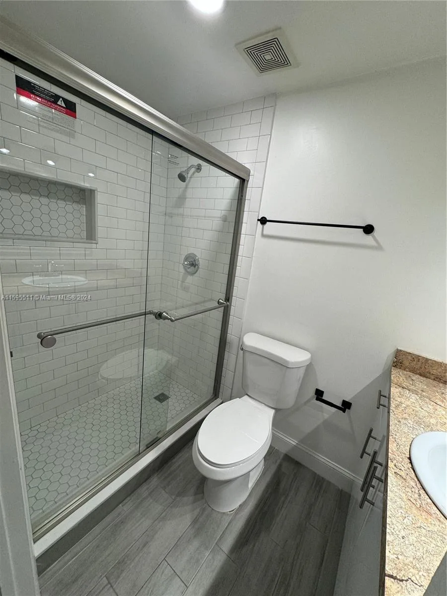 2050 SW 122nd Ave # 22, Miami, FL 33175 photo 3
