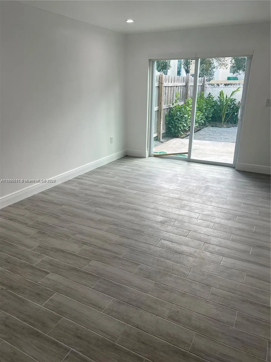 2050 SW 122nd Ave # 22, Miami, FL 33175 photo 5