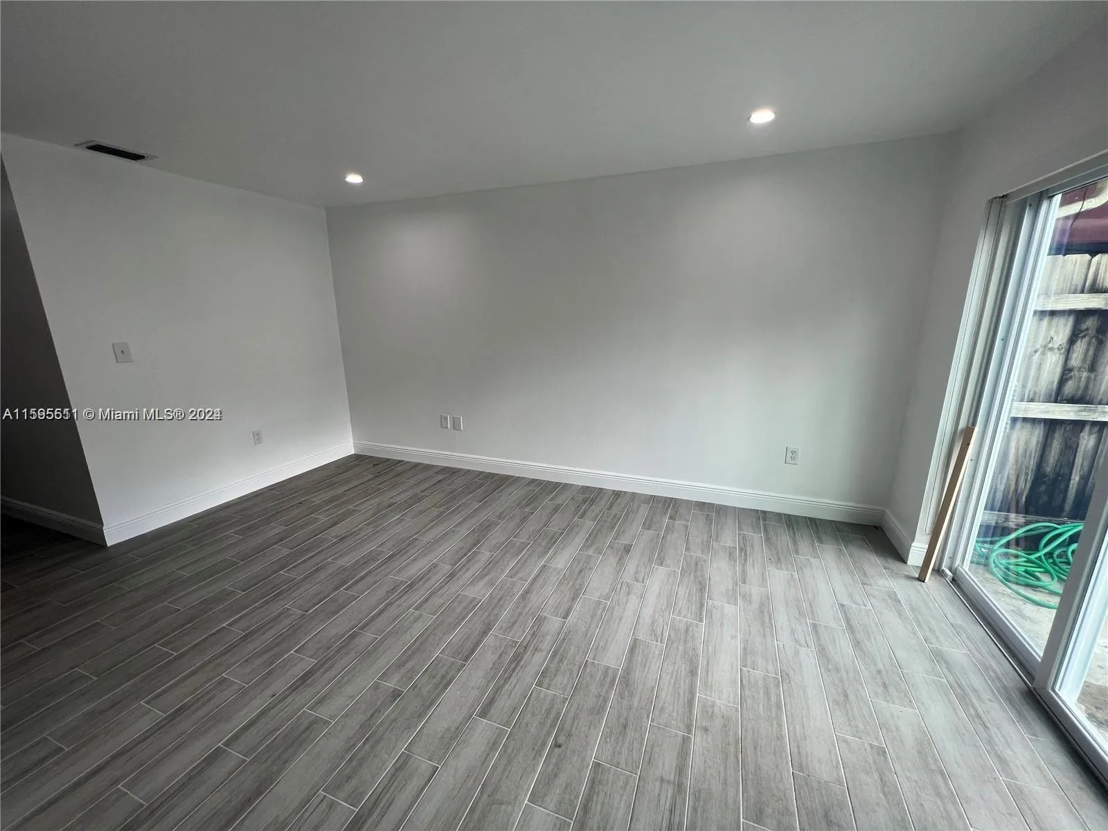 2050 SW 122nd Ave # 22, Miami, FL 33175 photo 8