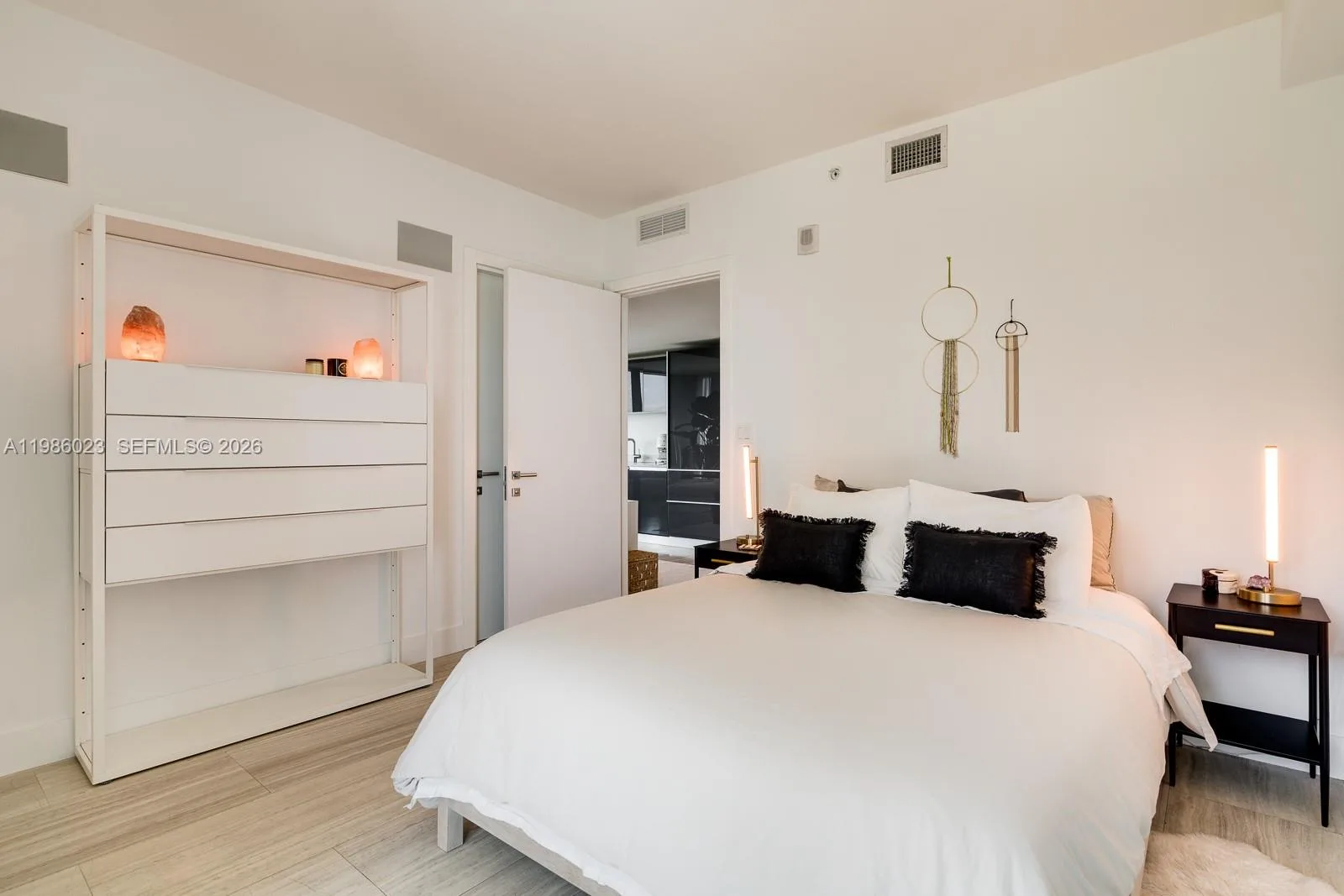 1451 Brickell Ave # 1404, Miami, FL 33131 photo 11