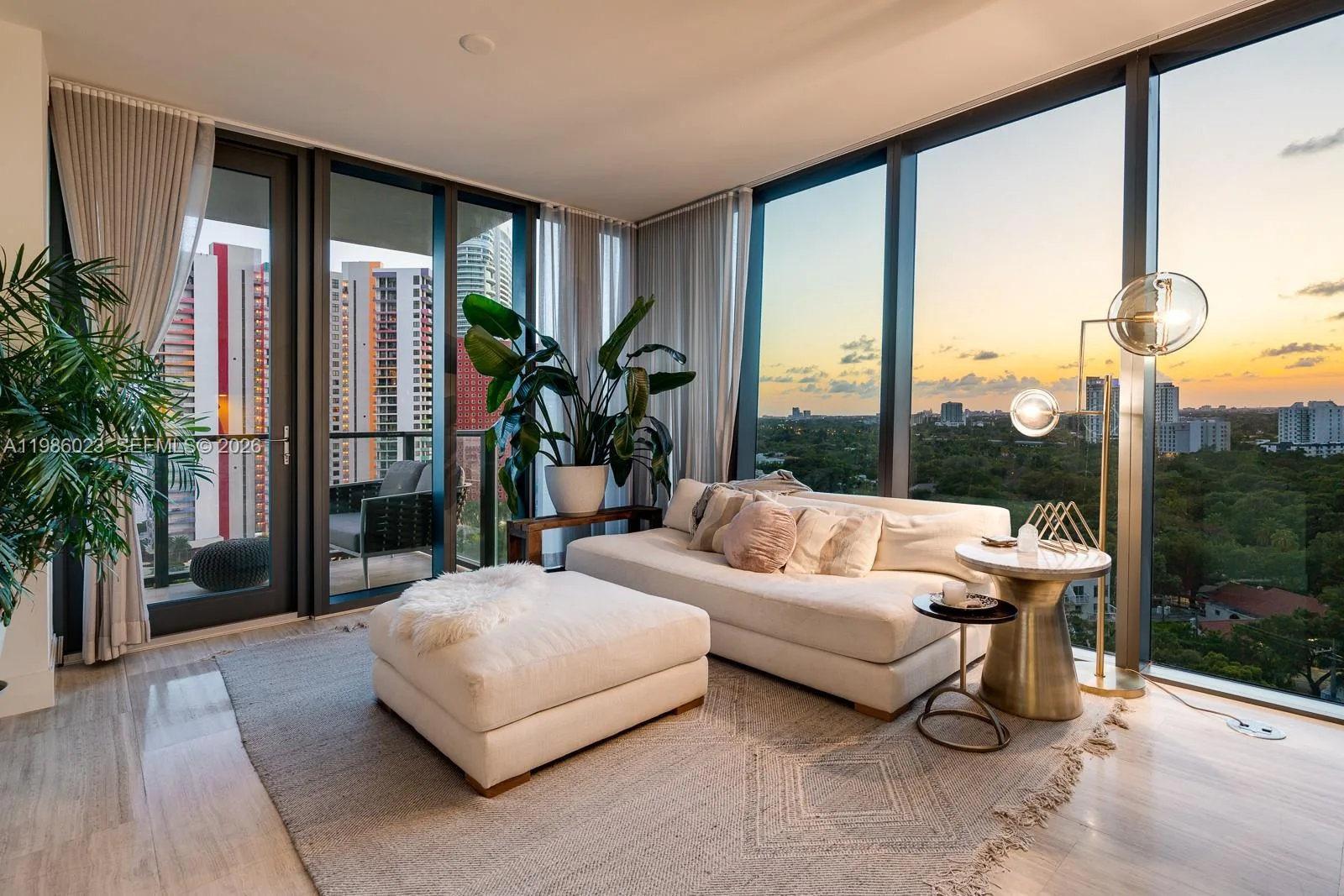 1451 Brickell Ave # 1404, Miami, FL 33131 photo 2