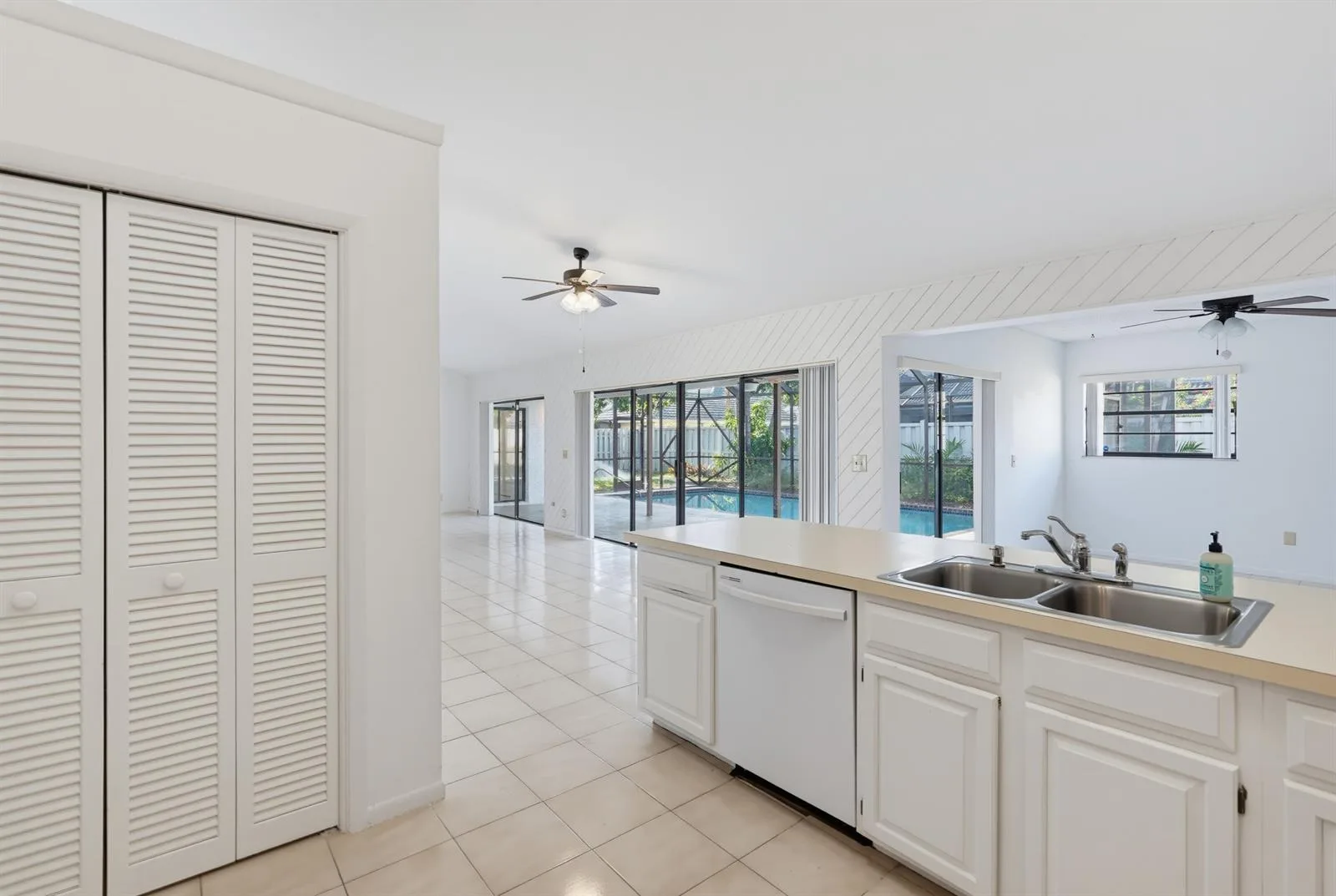 6846 BIANCHINI Circle, Boca Raton, FL 33433 photo 7