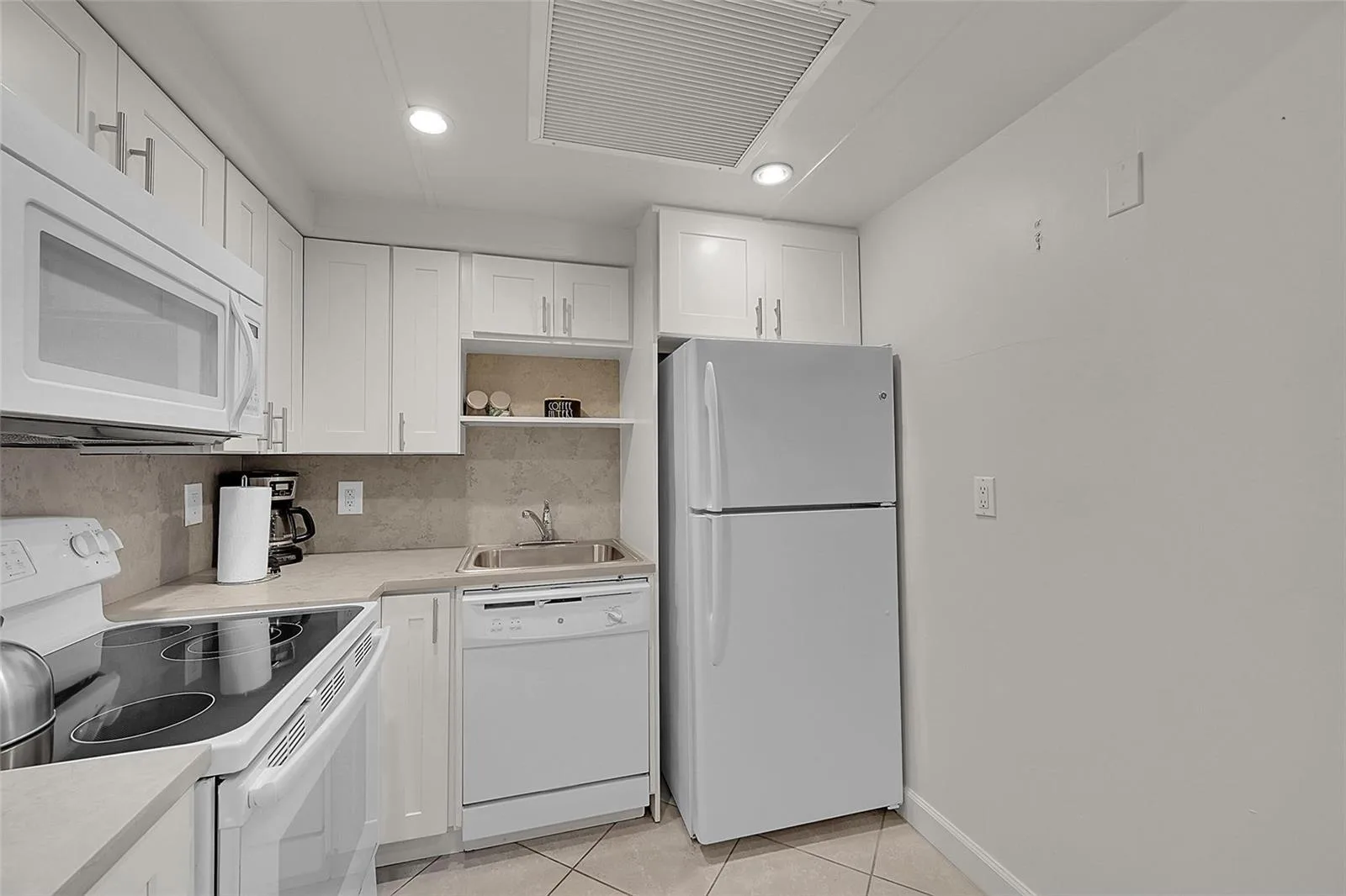 602 NE 27th Street # #1-2, Fort Lauderdale, FL 33334 photo 11