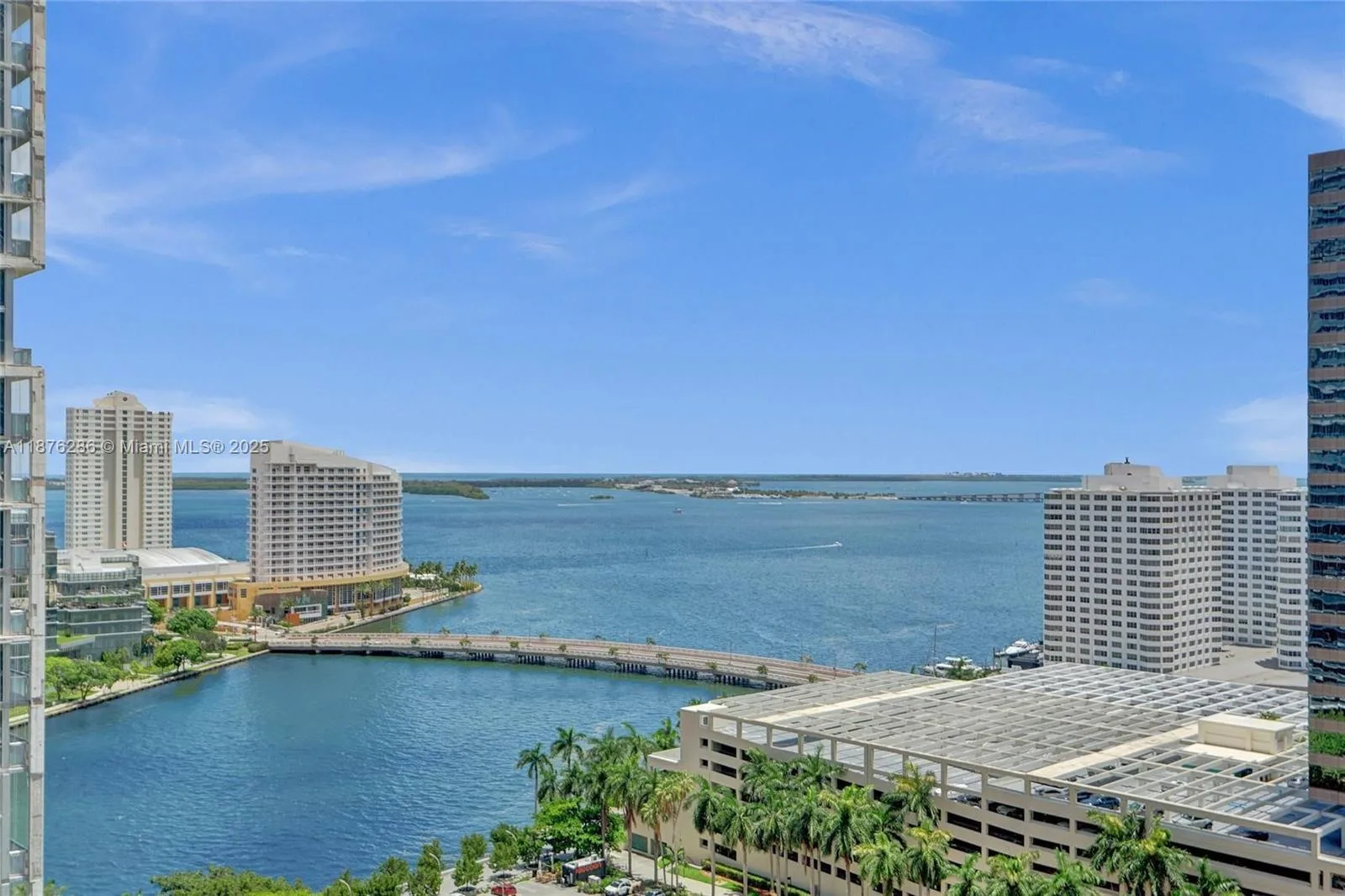 485 Brickell Ave # 2009, Miami, FL 33131 photo 2