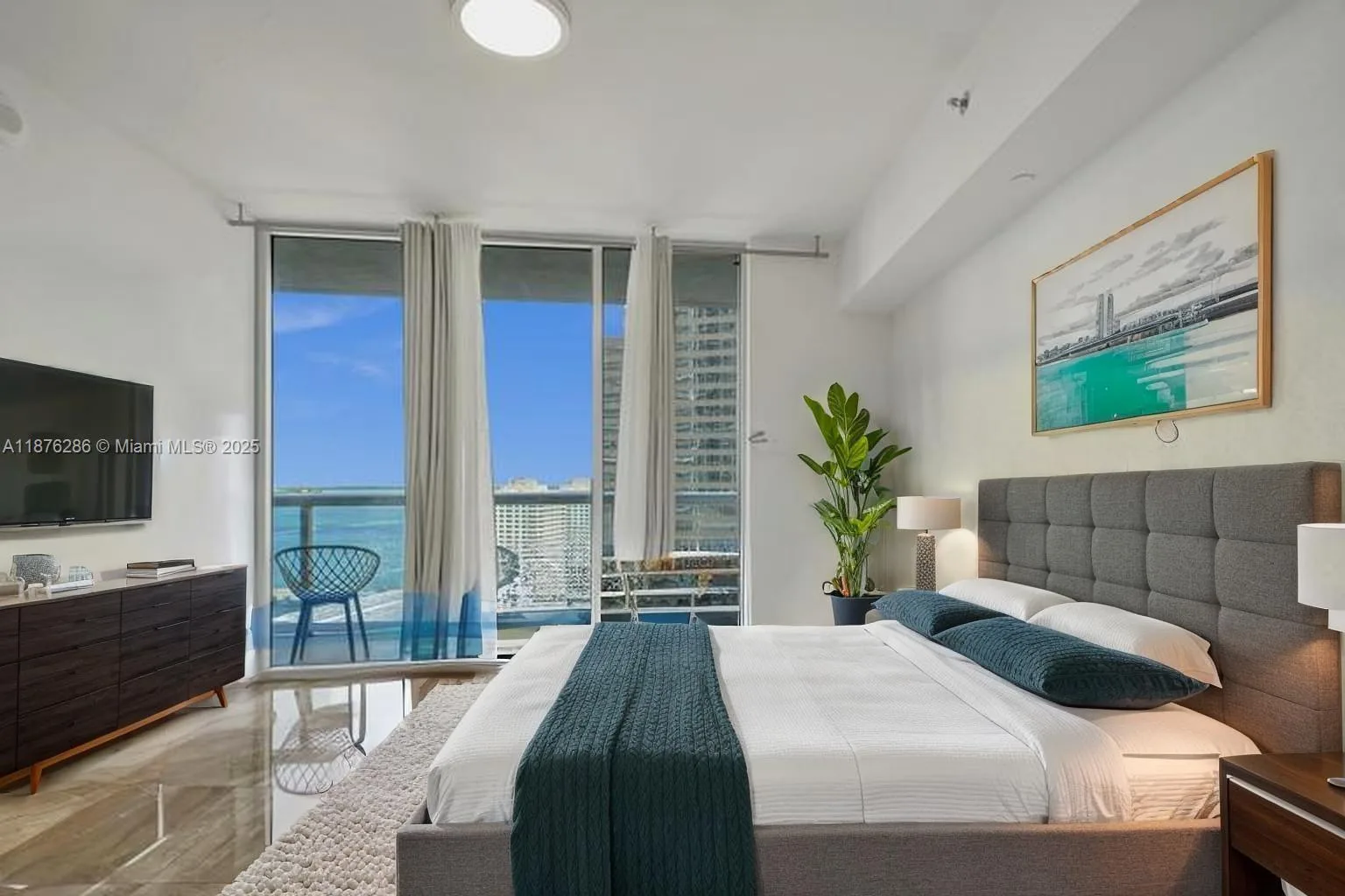 485 Brickell Ave # 2009, Miami, FL 33131 photo 4