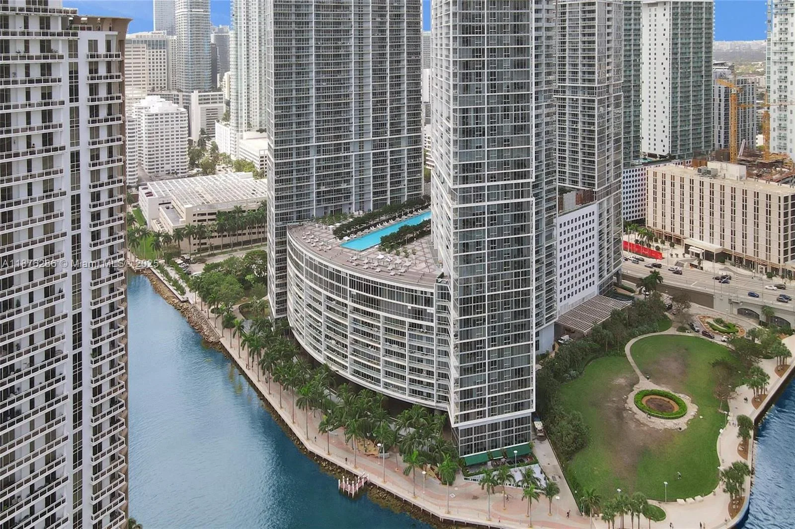 485 Brickell Ave # 2009, Miami, FL 33131 photo 5