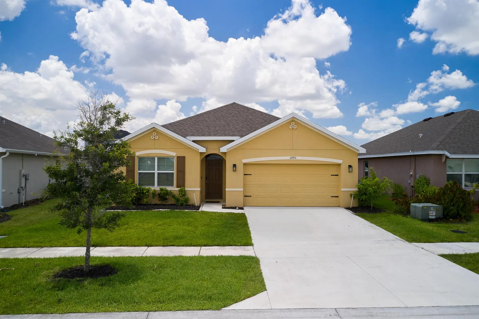 10953 SW Tessili Way, Port St. Lucie, FL 34987