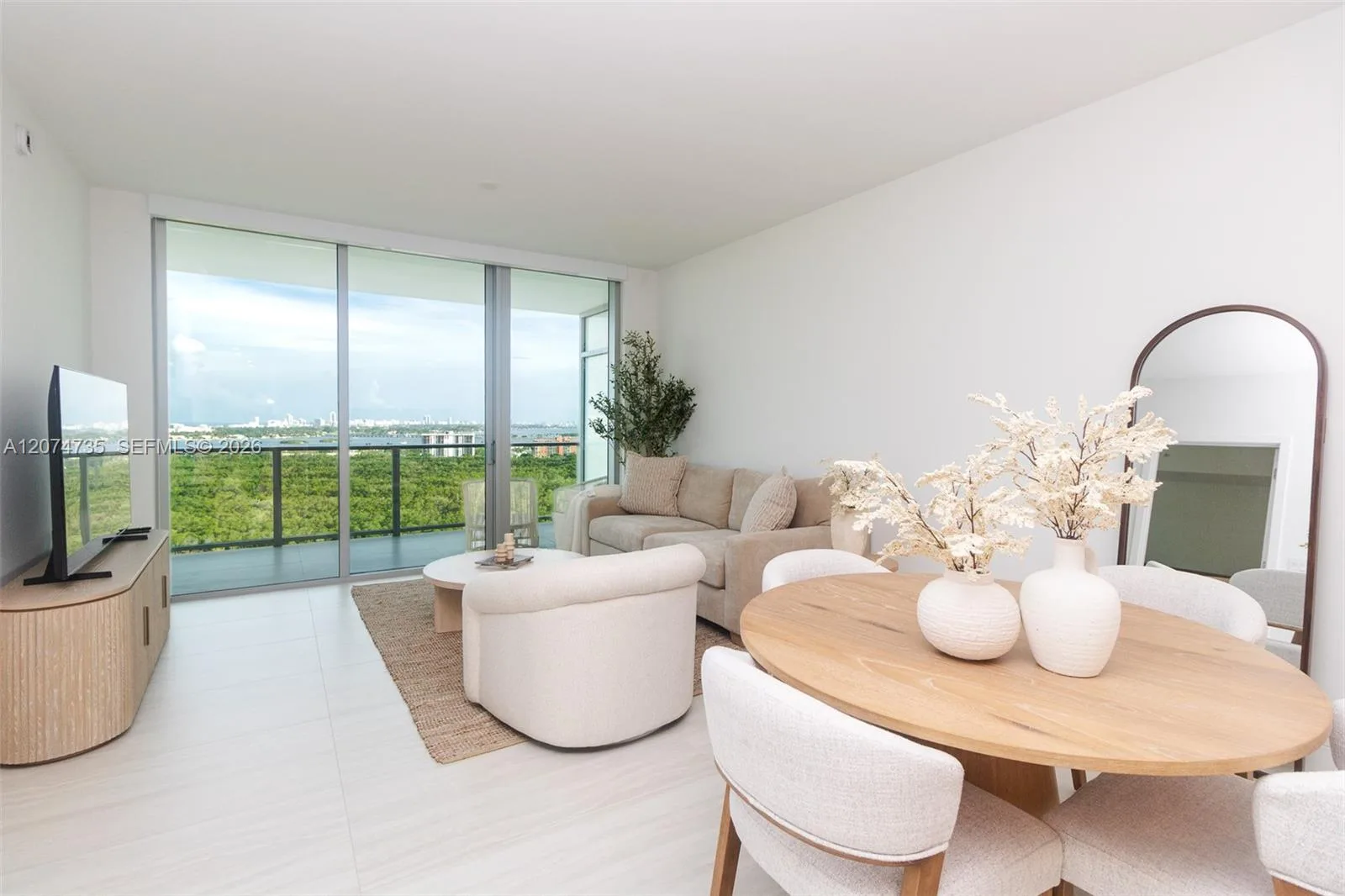 2411 Laguna Circle # 1704, North Miami, FL 33181 photo 2