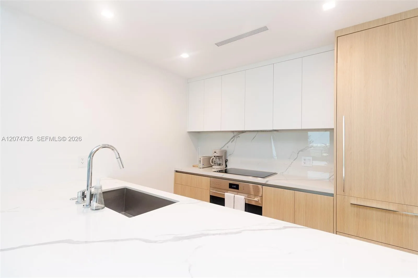 2411 Laguna Circle # 1704, North Miami, FL 33181 photo 9