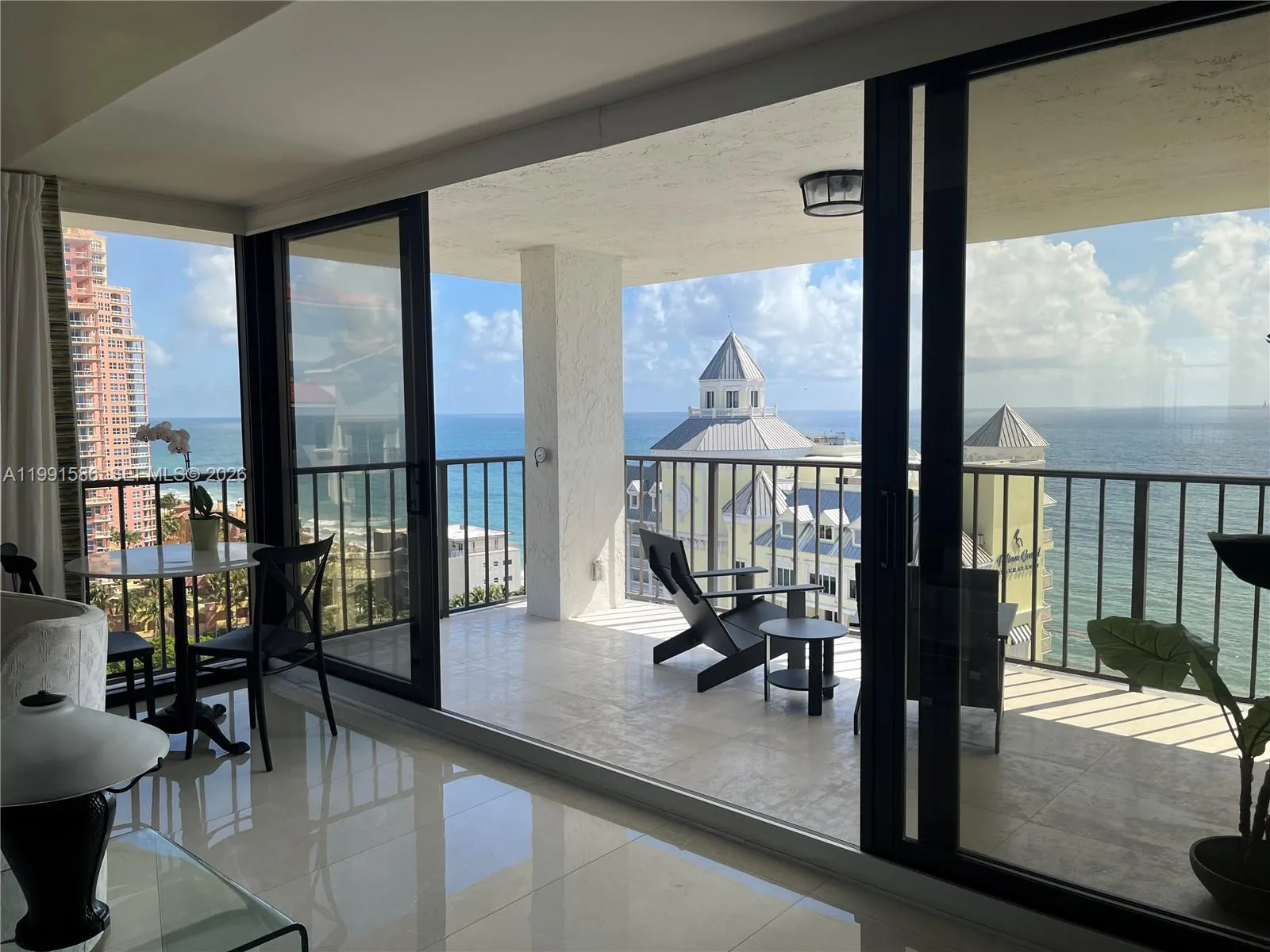 Shore Club Towers – photo 30