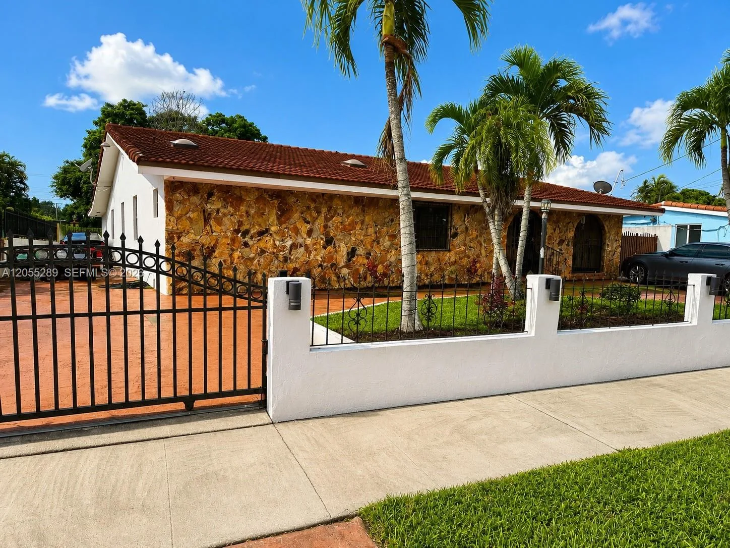 11220 SW 47th Ter, Miami, FL 33165