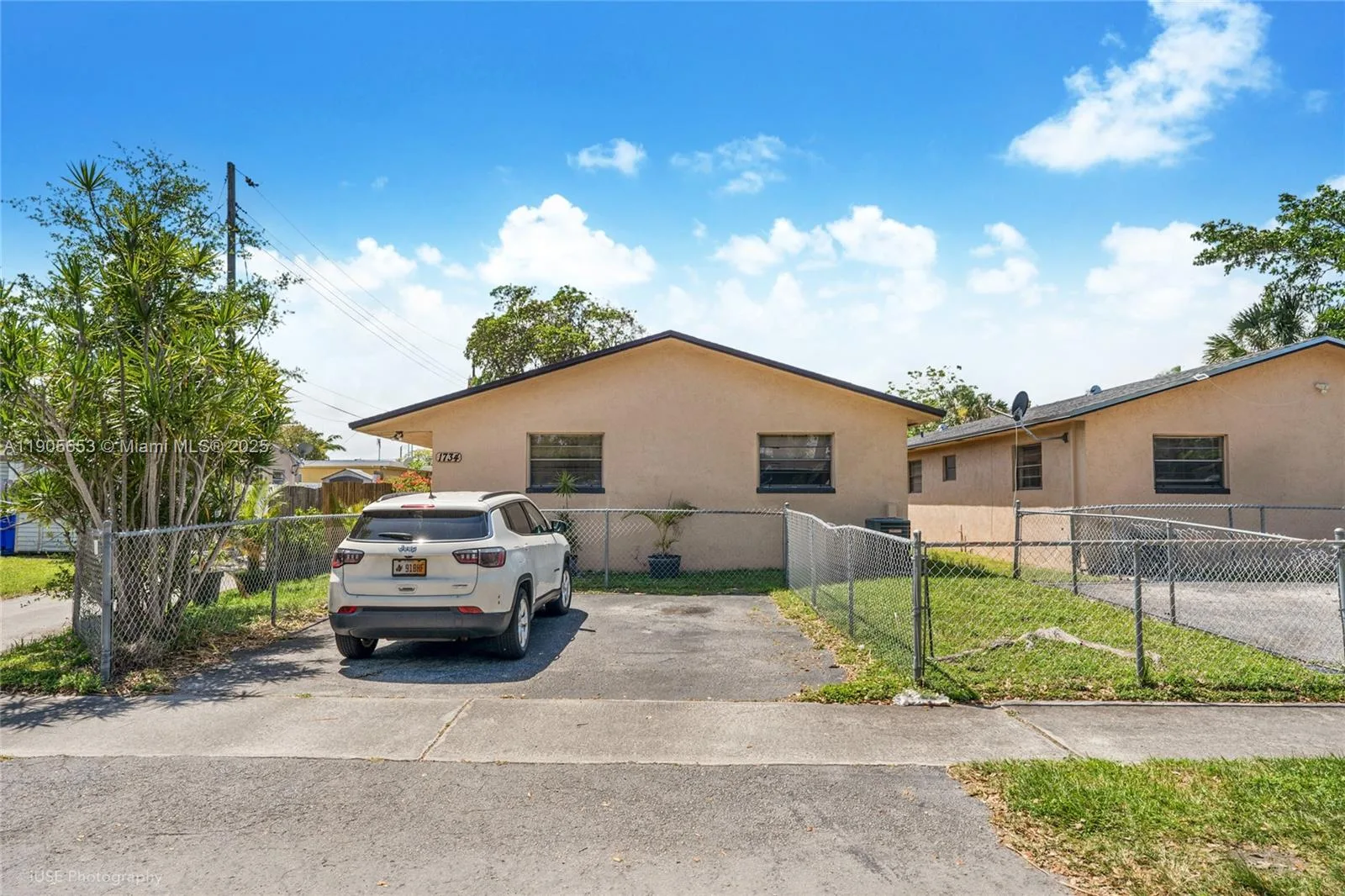1734 N 16th Ct, Hollywood, FL 33020