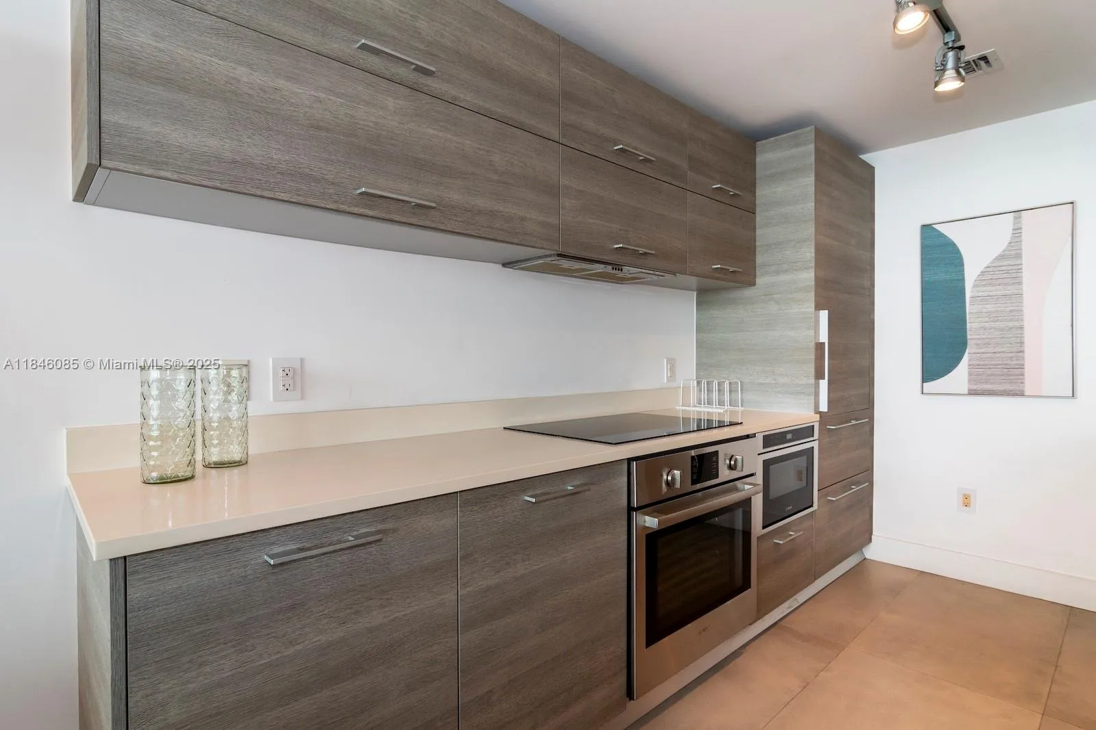 650 NE 32nd St # 4206, Miami, FL 33137 photo 10
