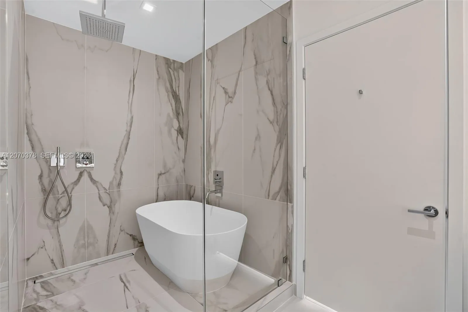 1400 Biscayne Boulevard # 1605, Miami, FL 33132 photo 11