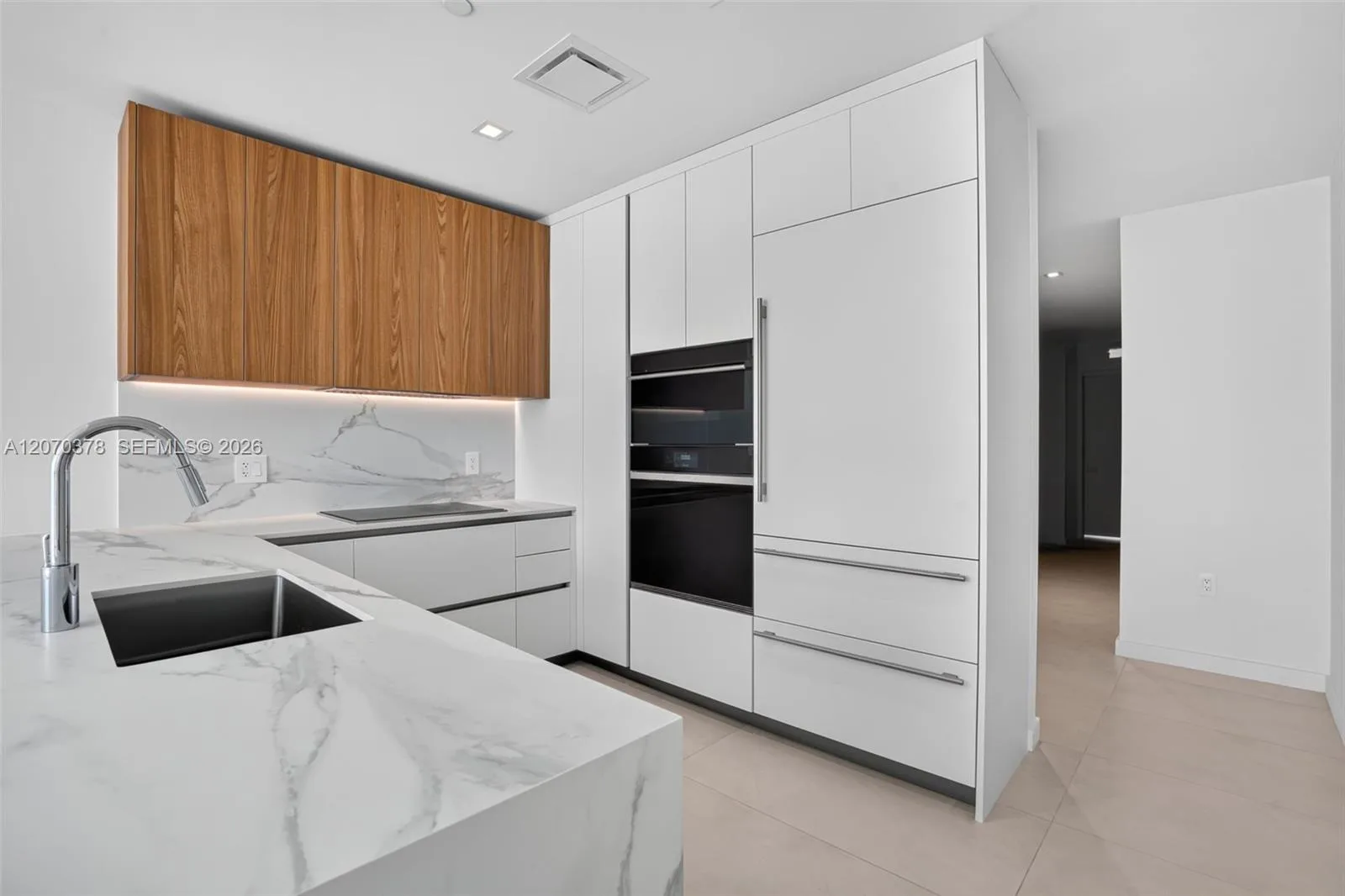 1400 Biscayne Boulevard # 1605, Miami, FL 33132 photo 7