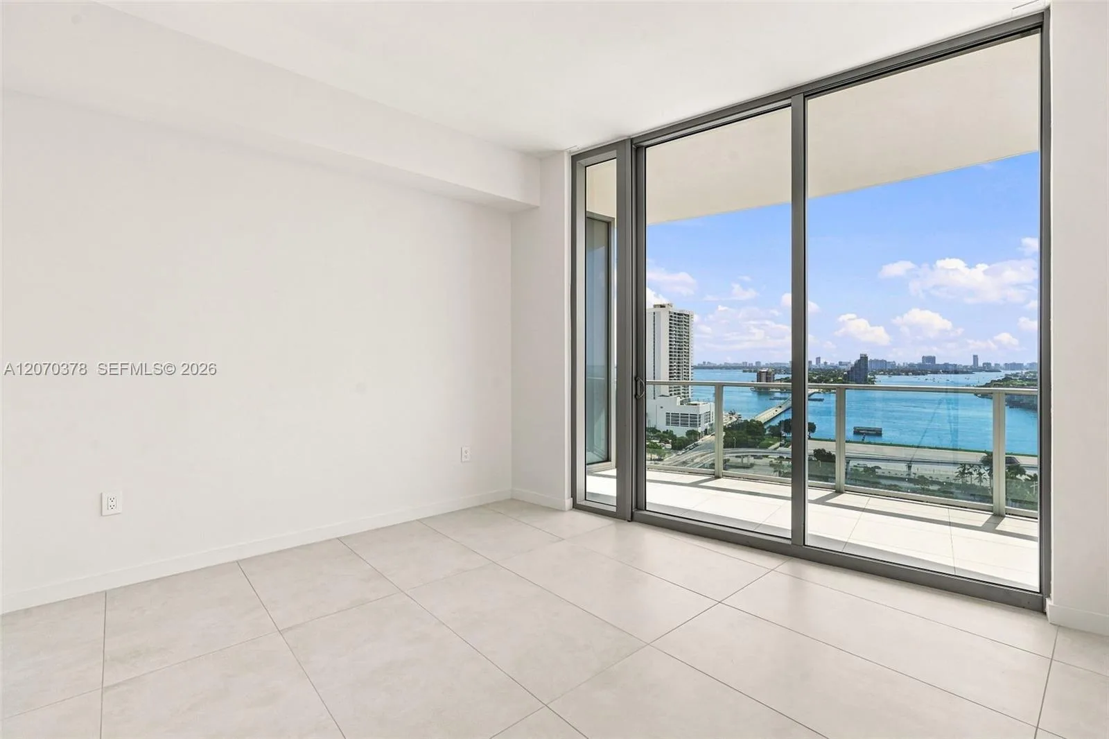 1400 Biscayne Boulevard # 1605, Miami, FL 33132 photo 9