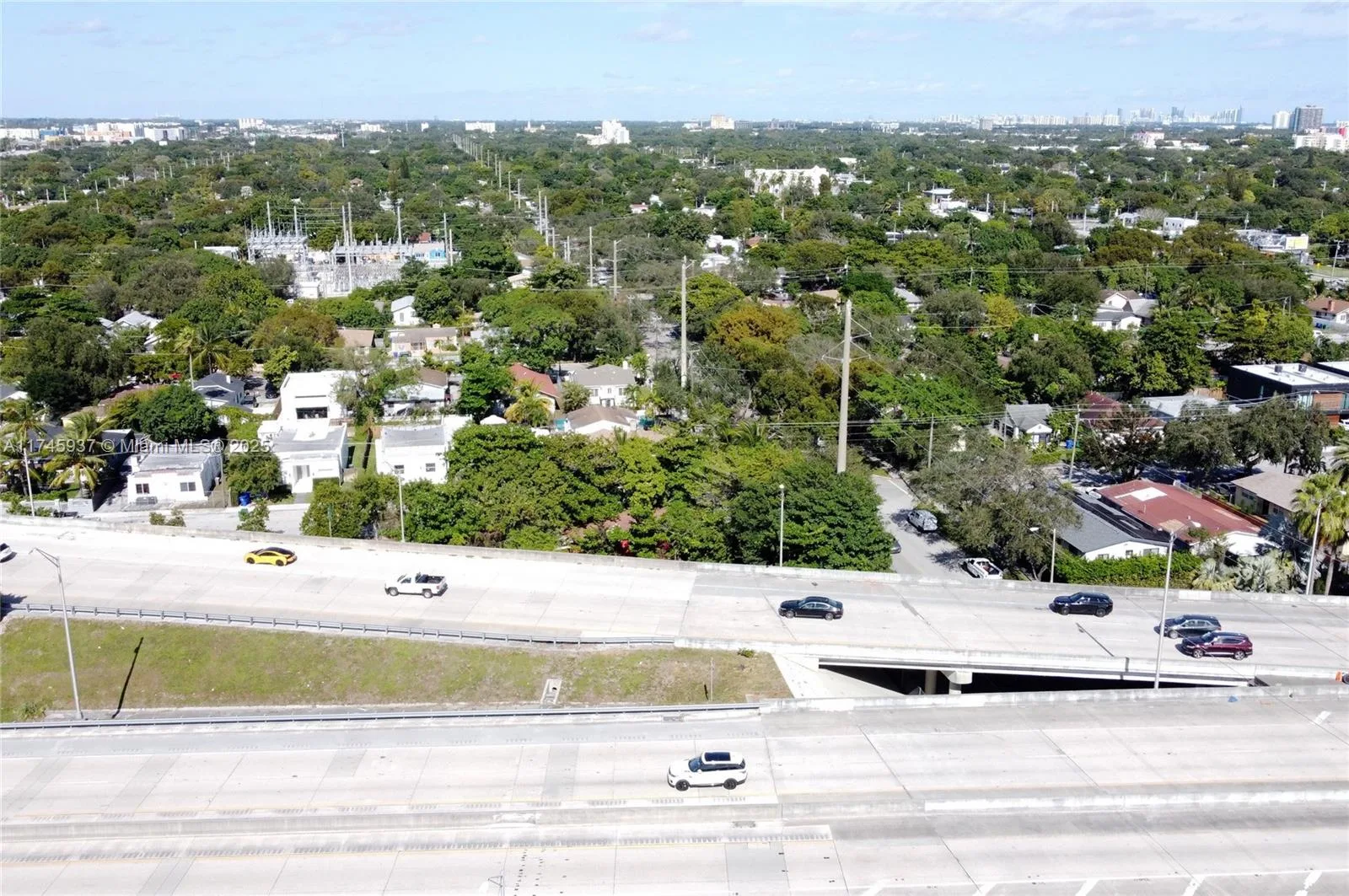 321 NW 37th St, Miami, FL 33127 photo 10