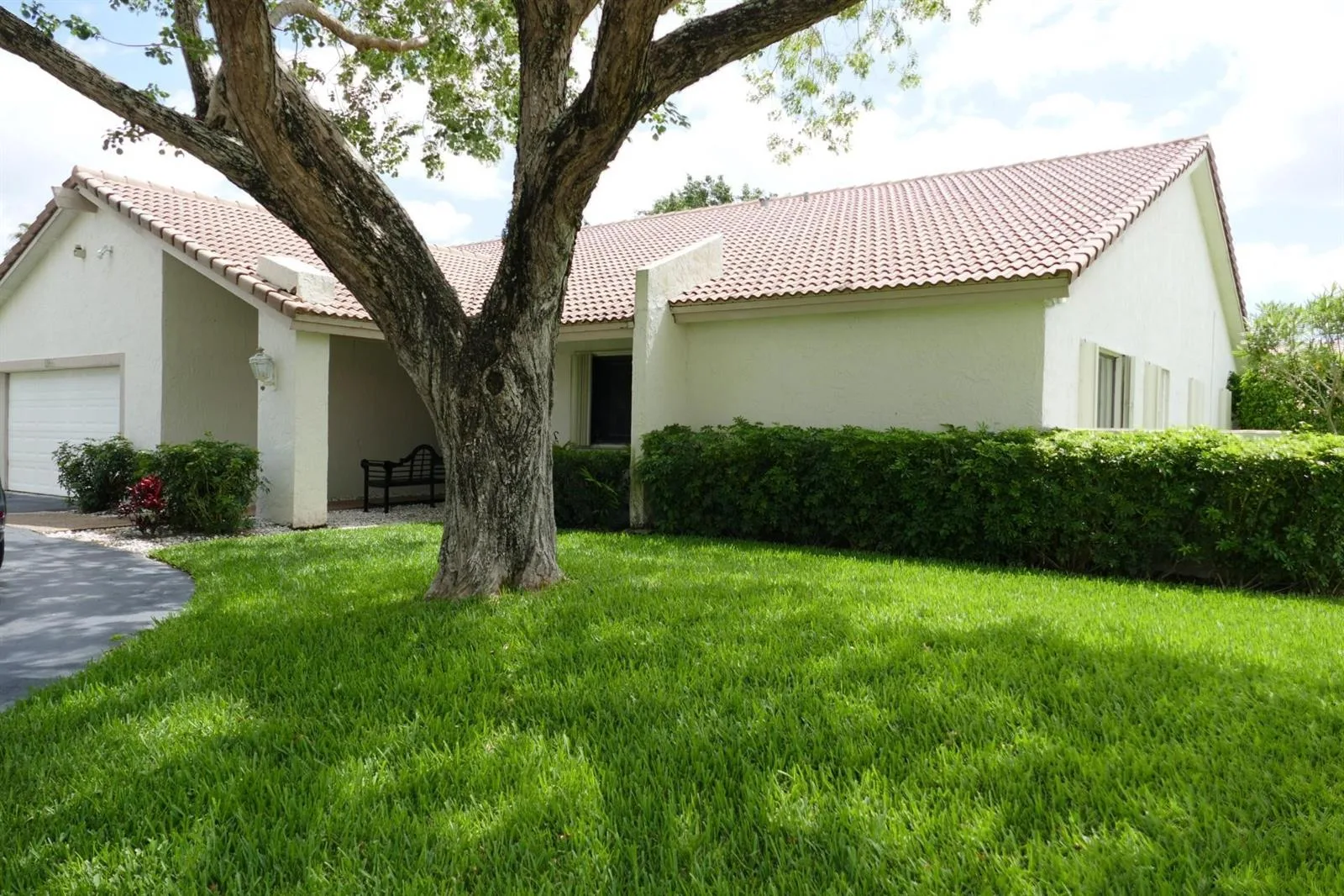 1066 NW 97th Avenue, Plantation, FL 33322