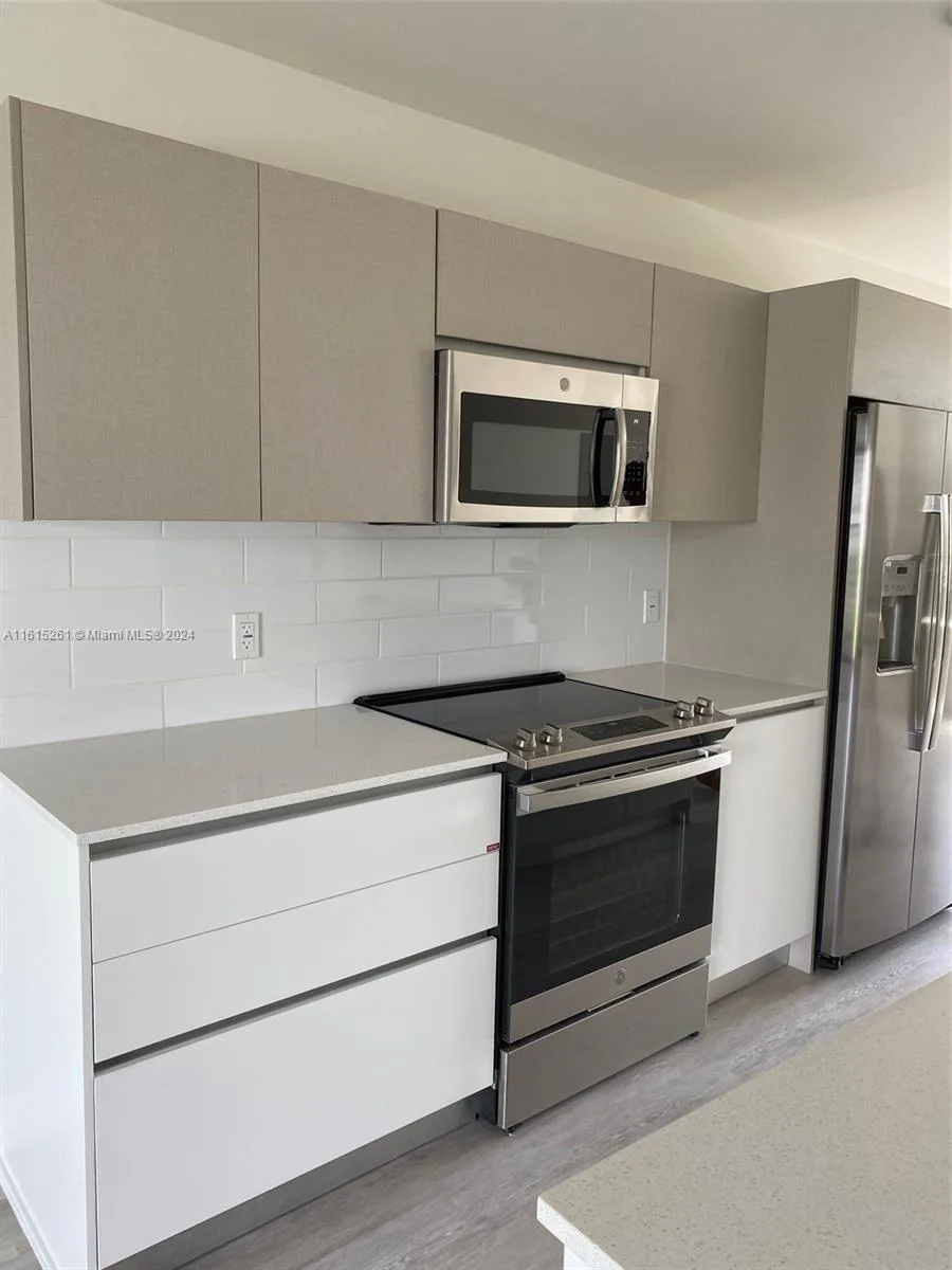 2505 NE 193rd St # 4207, Miami, FL 33180 photo 5