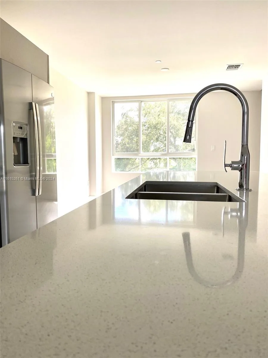 2505 NE 193rd St # 4207, Miami, FL 33180 photo 9