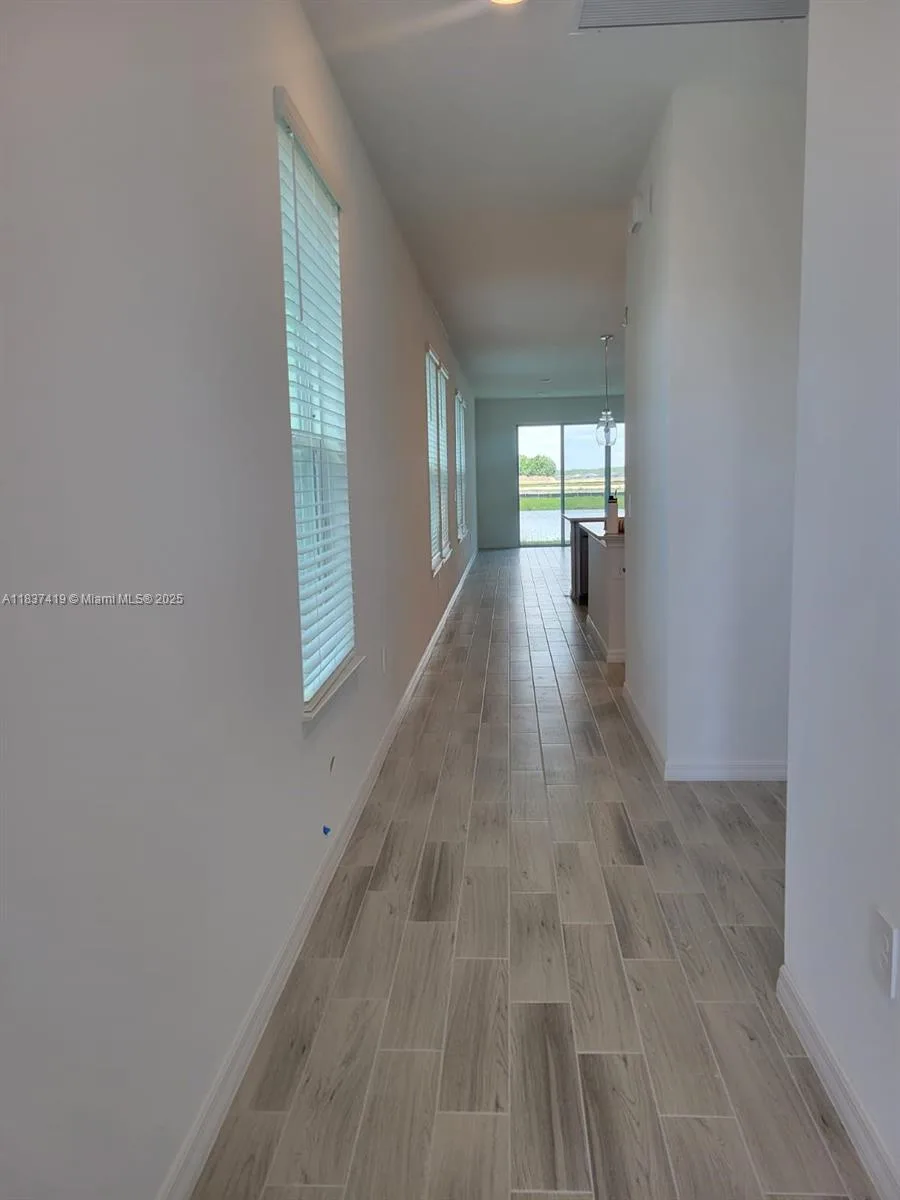 5727 GINGHAM DR, Kissimmee, FL 34758 photo 4