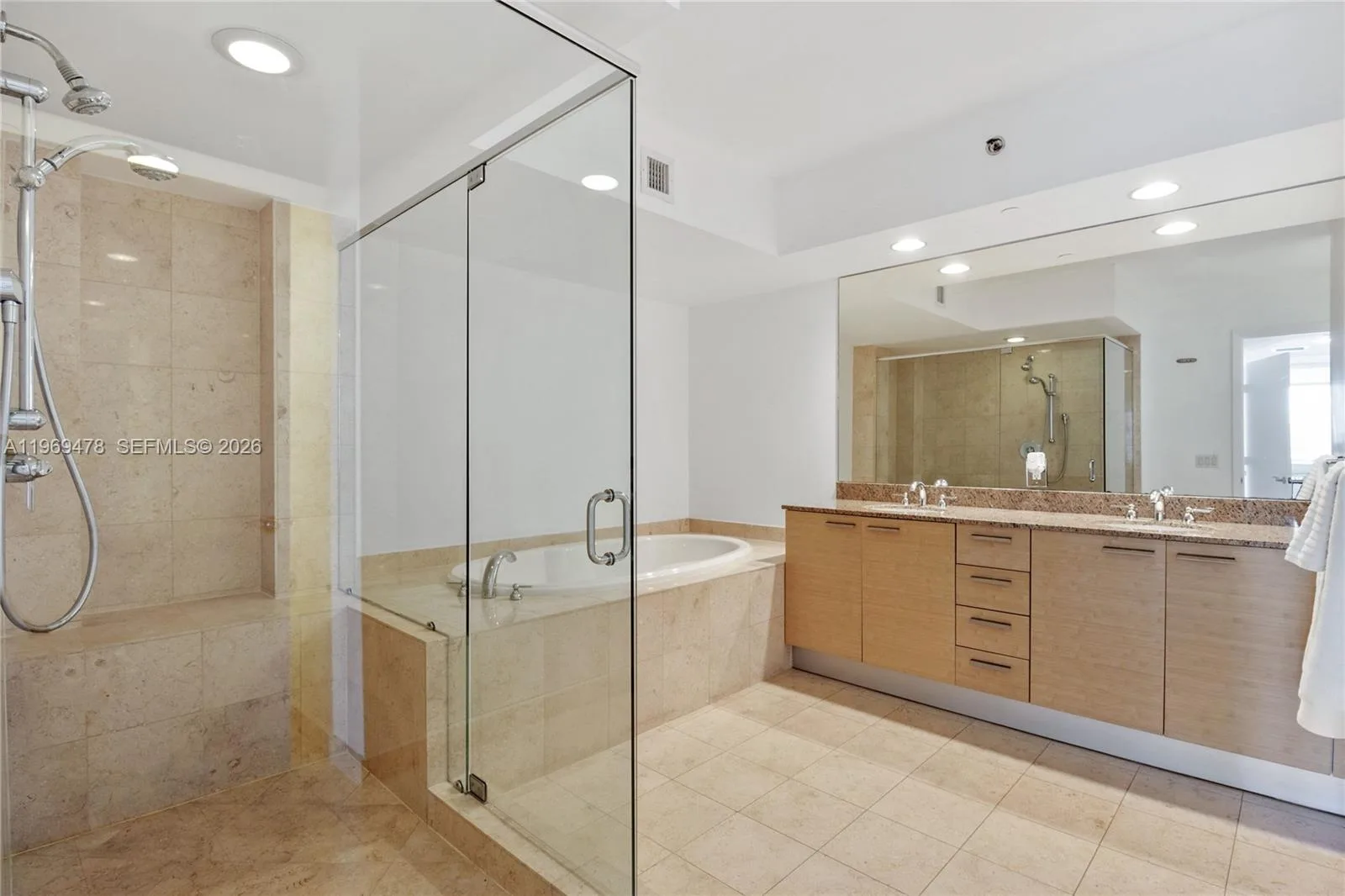 1830 S OCEAN DR # 3211, Hallandale Beach, FL 33009 photo 12