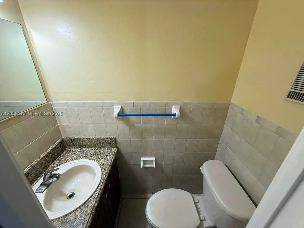 5 Olive Dr # 12, Hialeah, FL 33010 photo 3