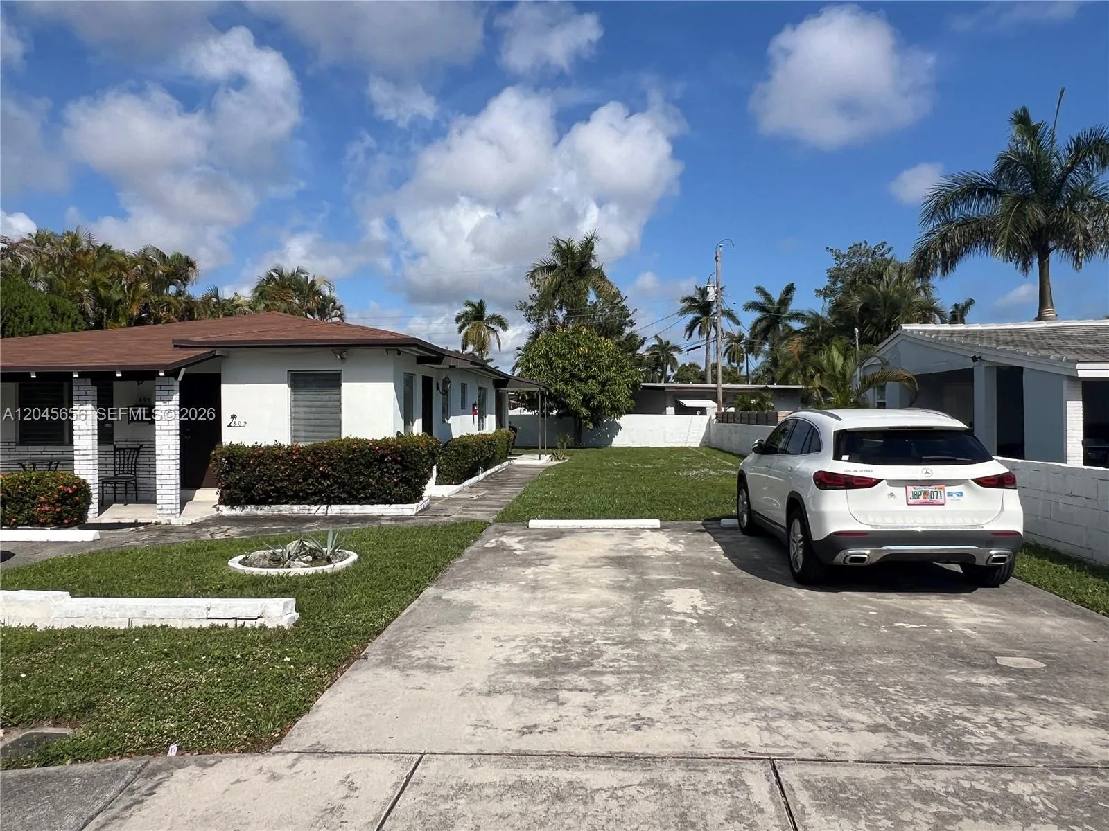 809 NE 2nd St unit 1-2, Hallandale Beach, FL 33009 photo 3