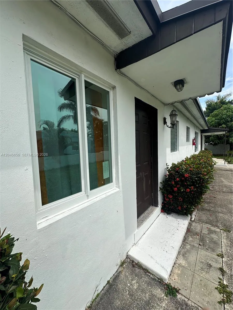 809 NE 2nd St unit 1-2, Hallandale Beach, FL 33009 photo 5