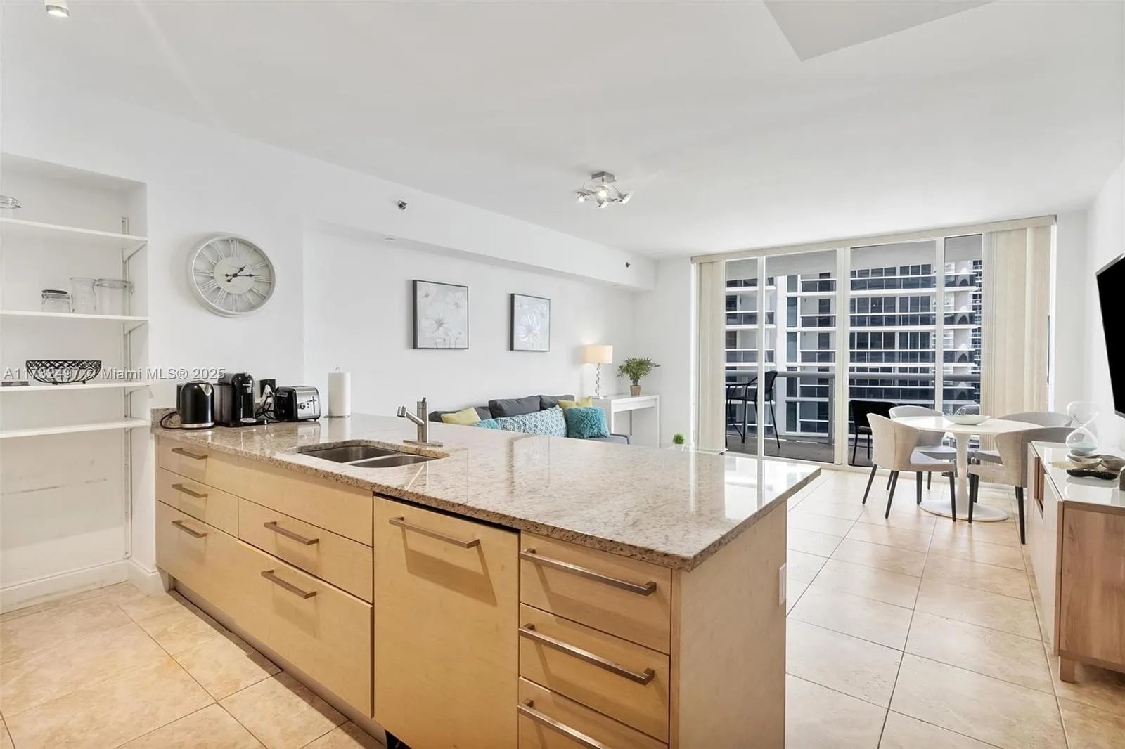 1830 S Ocean Dr # 2409, Hallandale Beach, FL 33009 photo 4