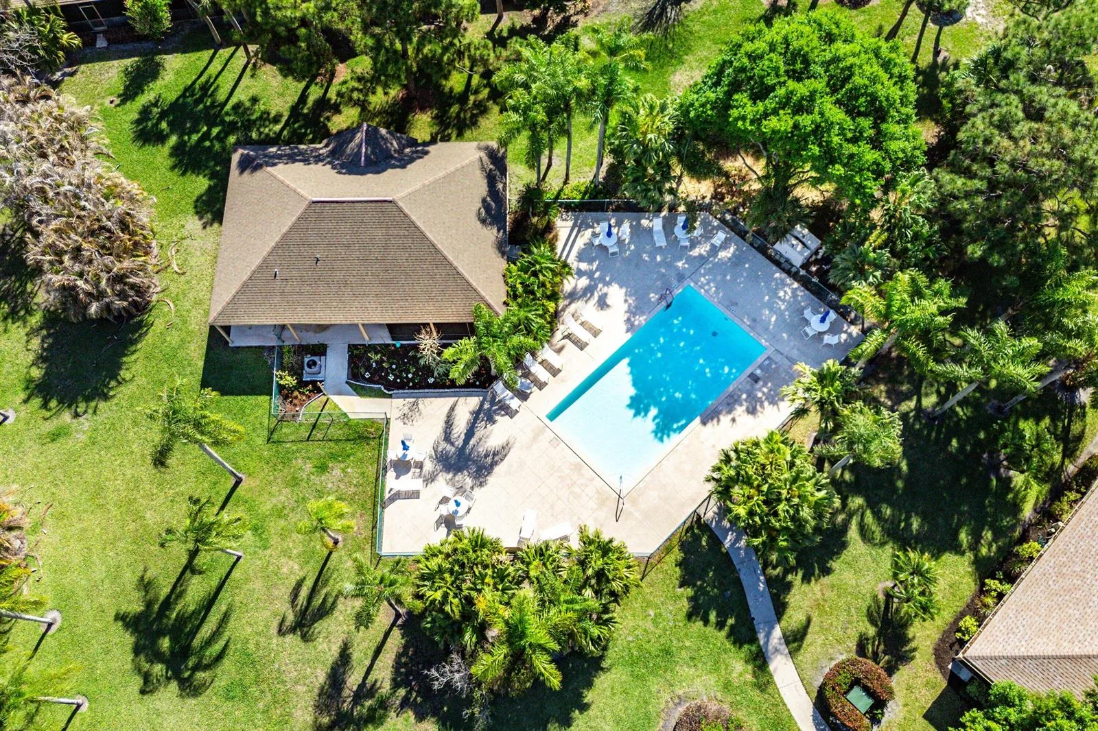 6163 SE Georgetown Place, Hobe Sound, FL 33455 photo 2