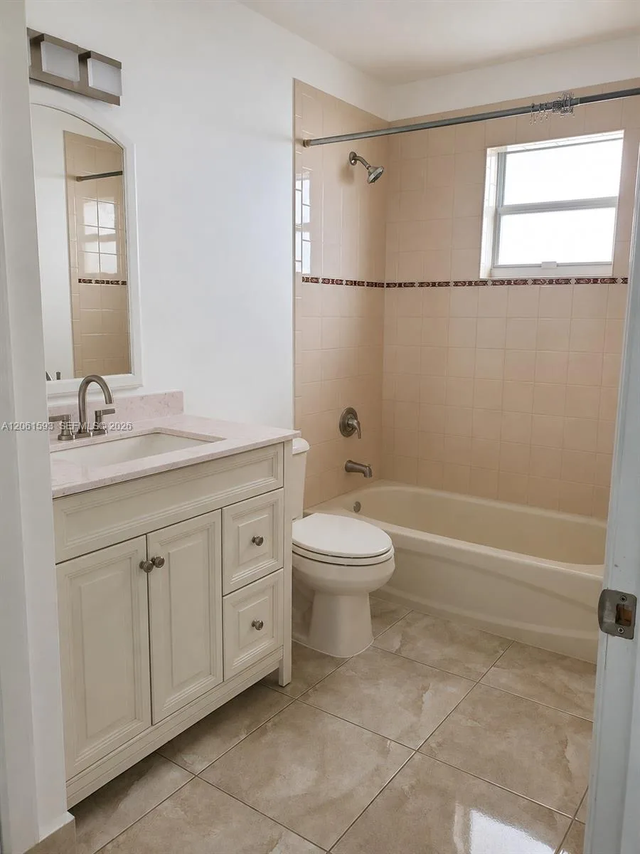 1627 NW 18th St # 310, Miami, FL 33125 photo 11